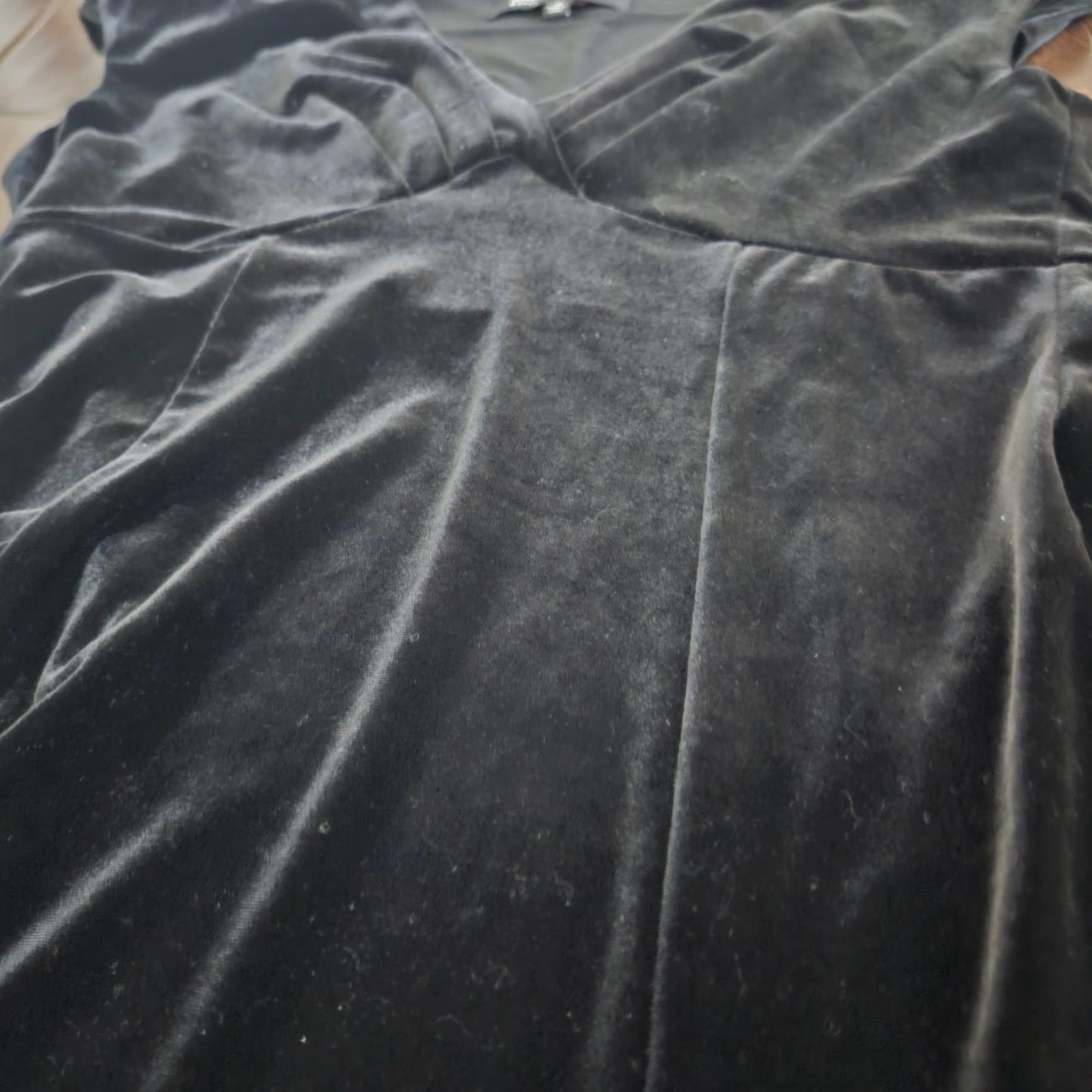 Jones New York Jones New York Black Velvet Dress Petite A-Line Formal V-Neck Sleeveless Long 4P Womens Limited Zip Dry Clean Only Created 90s? Size S / US 4 / IT 40 - 5 Thumbnail