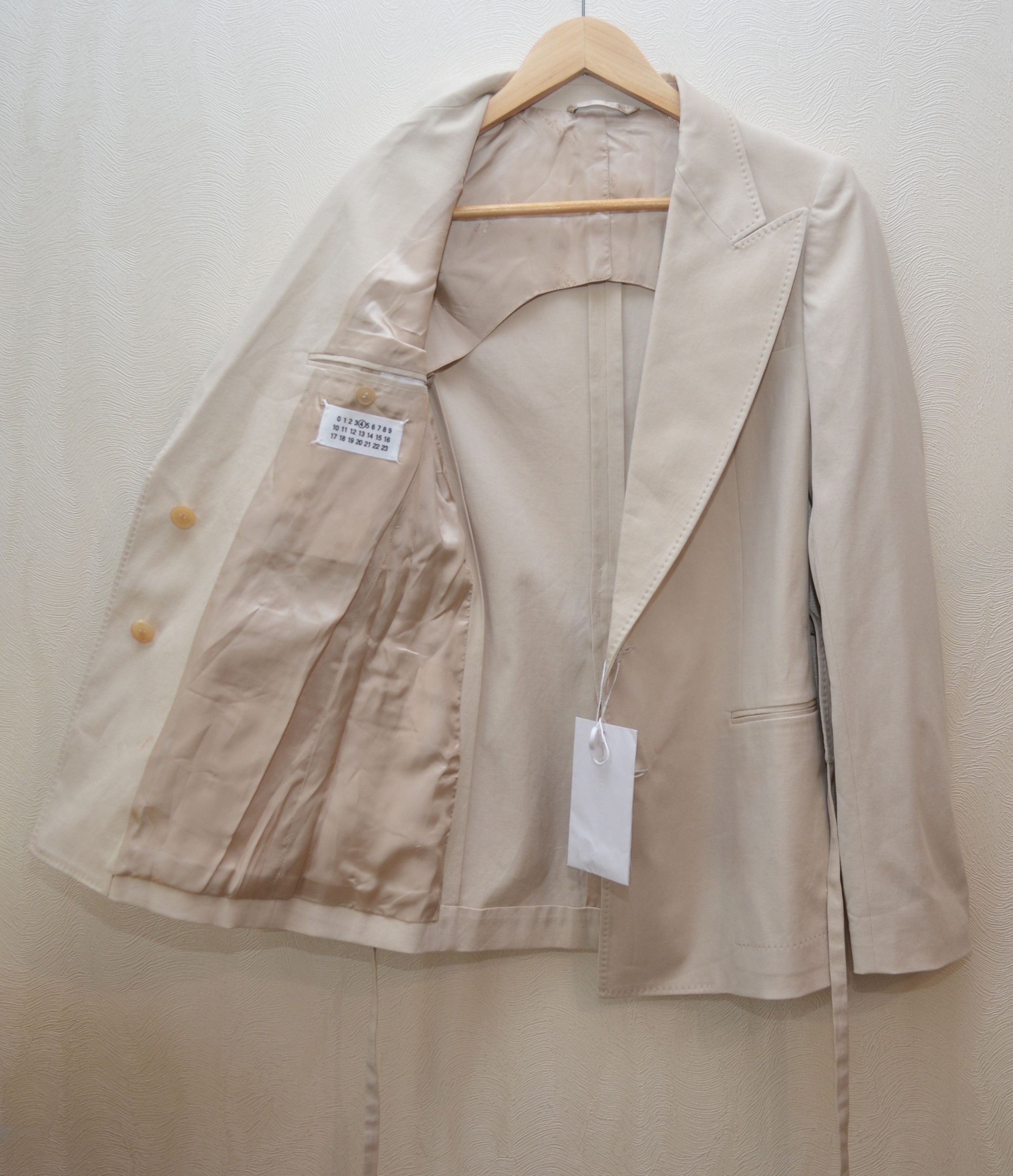Maison Margiela MM4 Maison Martin Margiela 4 Archive Blazer SS10 Beige RARE Size XS / US 0-2 / IT 36-38 - 9 Thumbnail