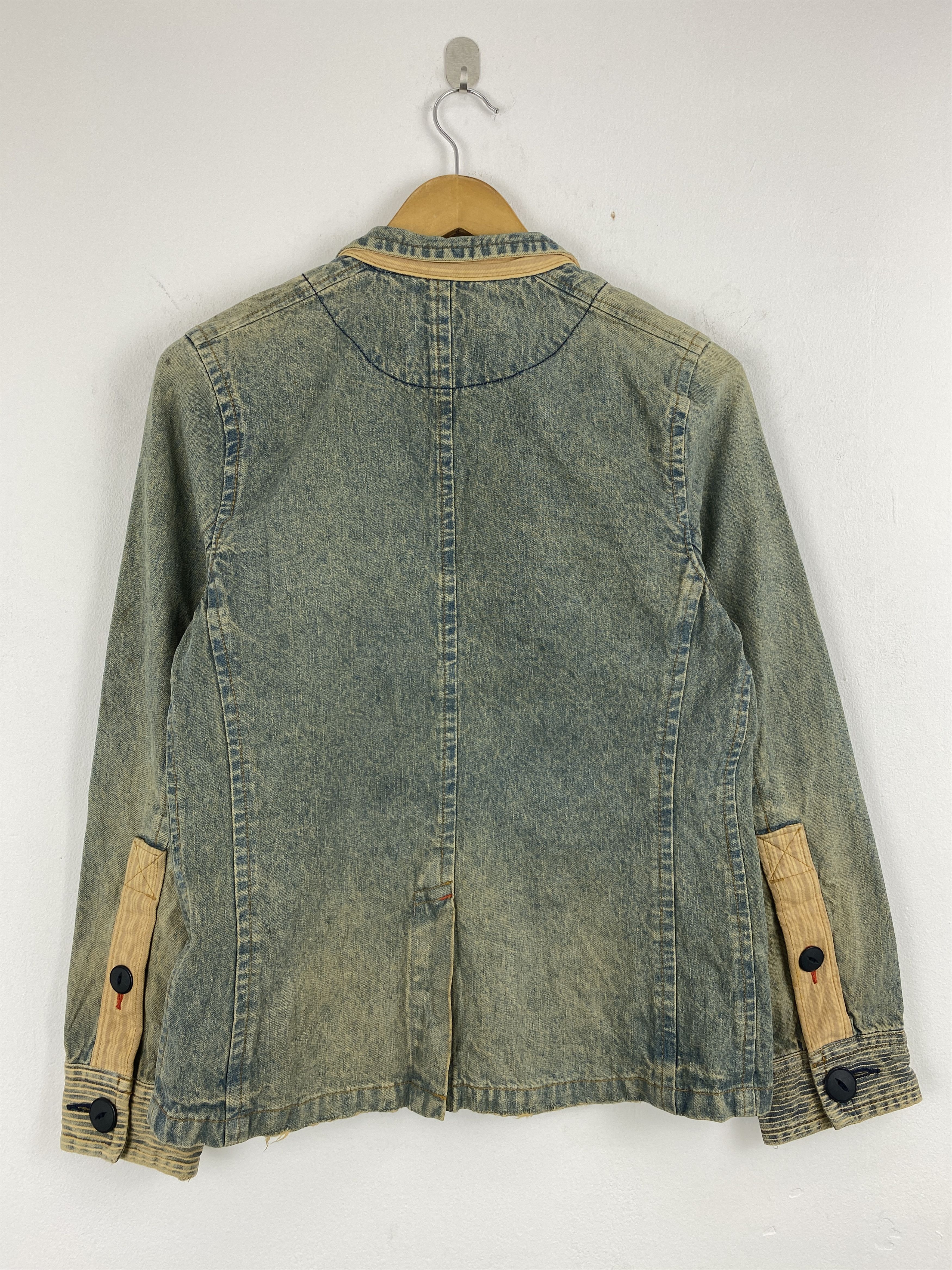 Japanese Brand Vintage Cube Sugar Multi Pocket Button Up Denim Jacket J2006 Size US S / EU 44-46 / 1 - 3 Thumbnail
