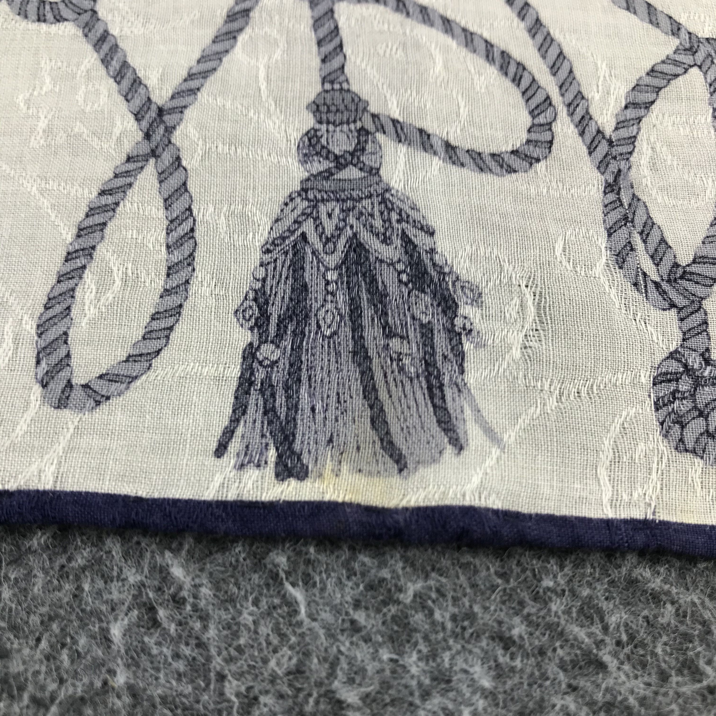 Trussardi Trussardi Tassels Handkerchief Neckerchief Bandana H1271 Size ONE SIZE - 5 Thumbnail