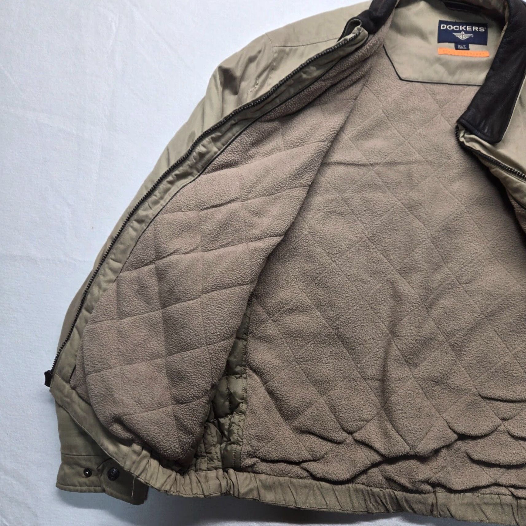 Dockers VINTAGE DOCKERS Jacket Bomber Mens XLT Beige Nylon Full Zip Stain Defender Premium Outdoor Fall Winter Mens Size US XL / EU 56 / 4 - 6 Thumbnail