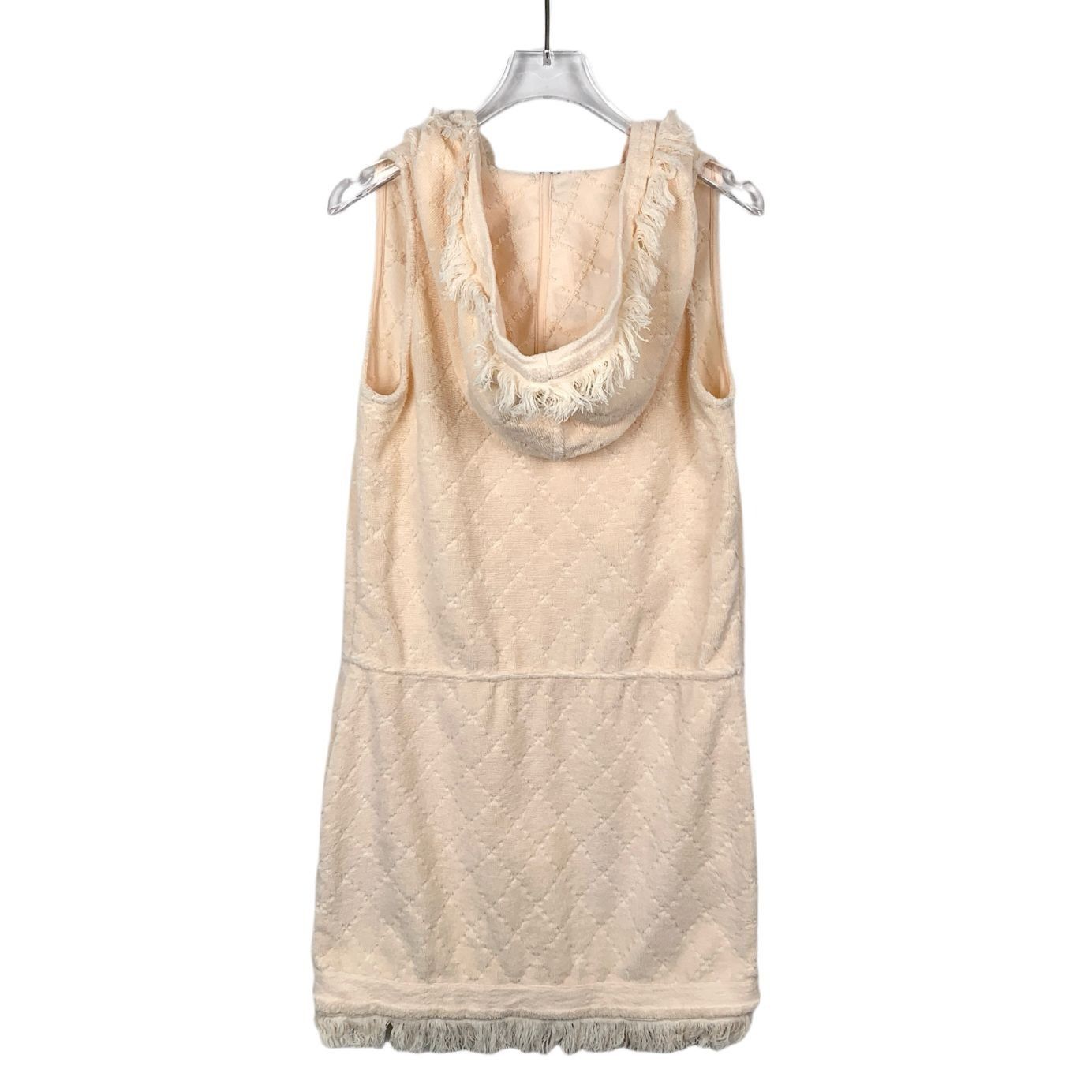 Chanel Chanel Mumbai Collection Beige Diamond Quilted V-Neck Cotton Size XXS / US 00 / IT 34 - 2 Thumbnail