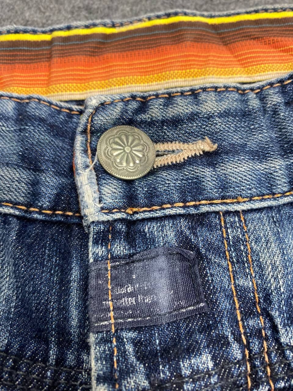 Edwin vintage edwin blue trip distressed denim nice design Size US 43 - 14 Thumbnail