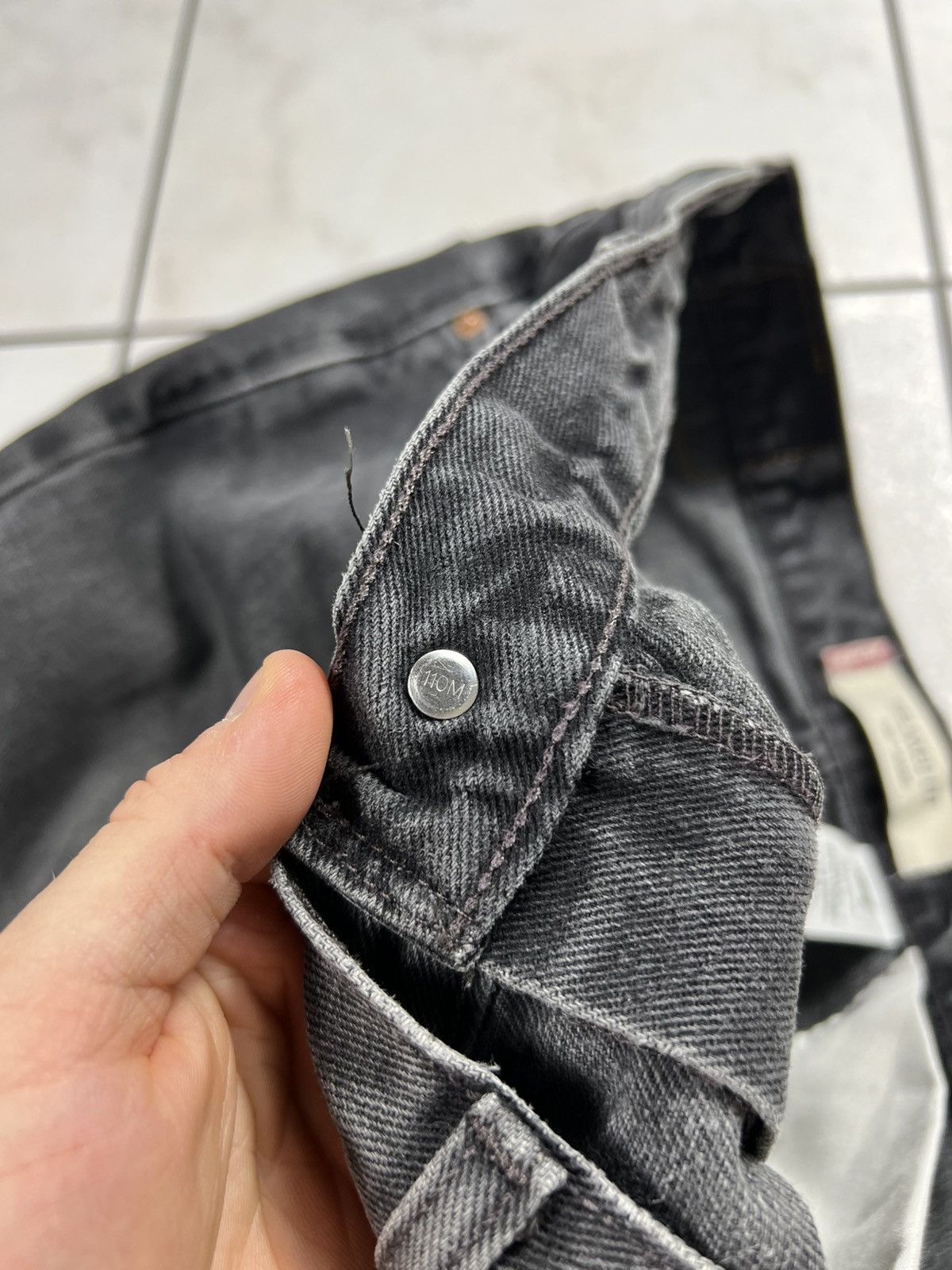 Levi's Vintage 90s Levi’s 550 relaxed fit baggy washed denim jeans Size US 36 / EU 52 - 21 Thumbnail