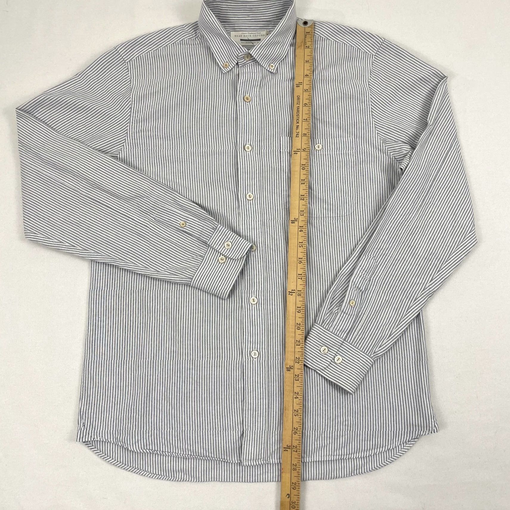 CO Guideboat Co Oxford Shirt Mens Medium Blue White Striped Button-Down Back Beat Button Down) Size US M / EU 48-50 / 2 - 4 Thumbnail