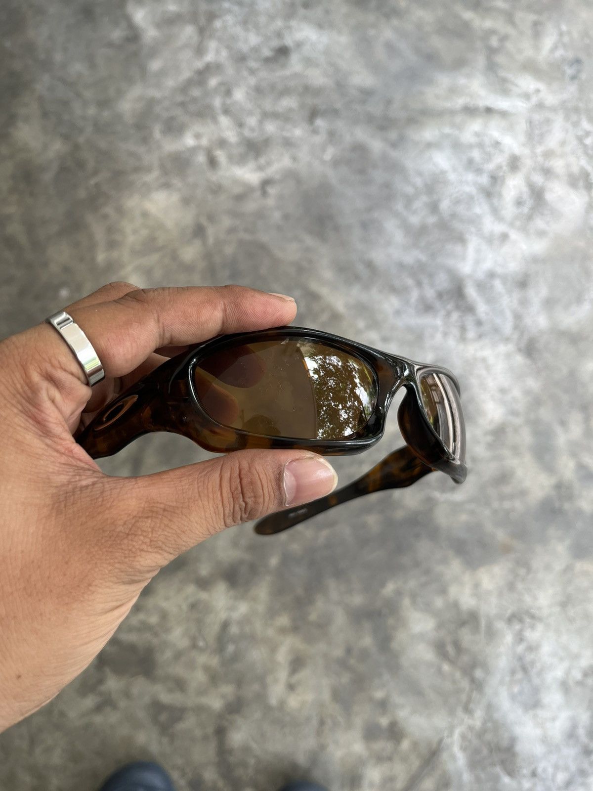Oakley OAKLEY MONSTER DOG TORTOISE BROWN SUNGLASSES Size ONE SIZE - 7 Thumbnail