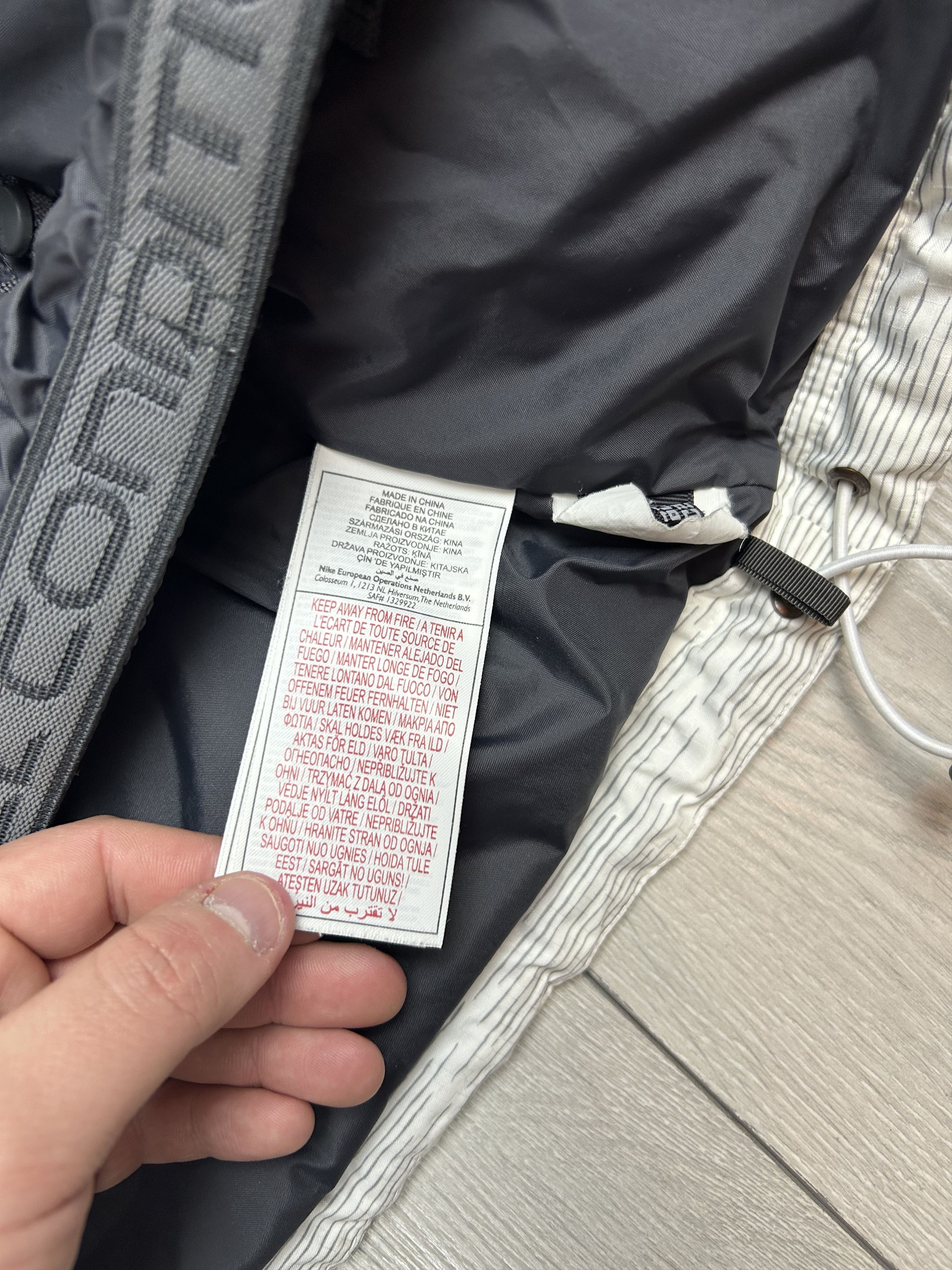 Nike ACG Nike ACG Vintage Puffer Down 550 Jacket SIze L White Size US L / EU 52-54 / 3 - 8 Thumbnail
