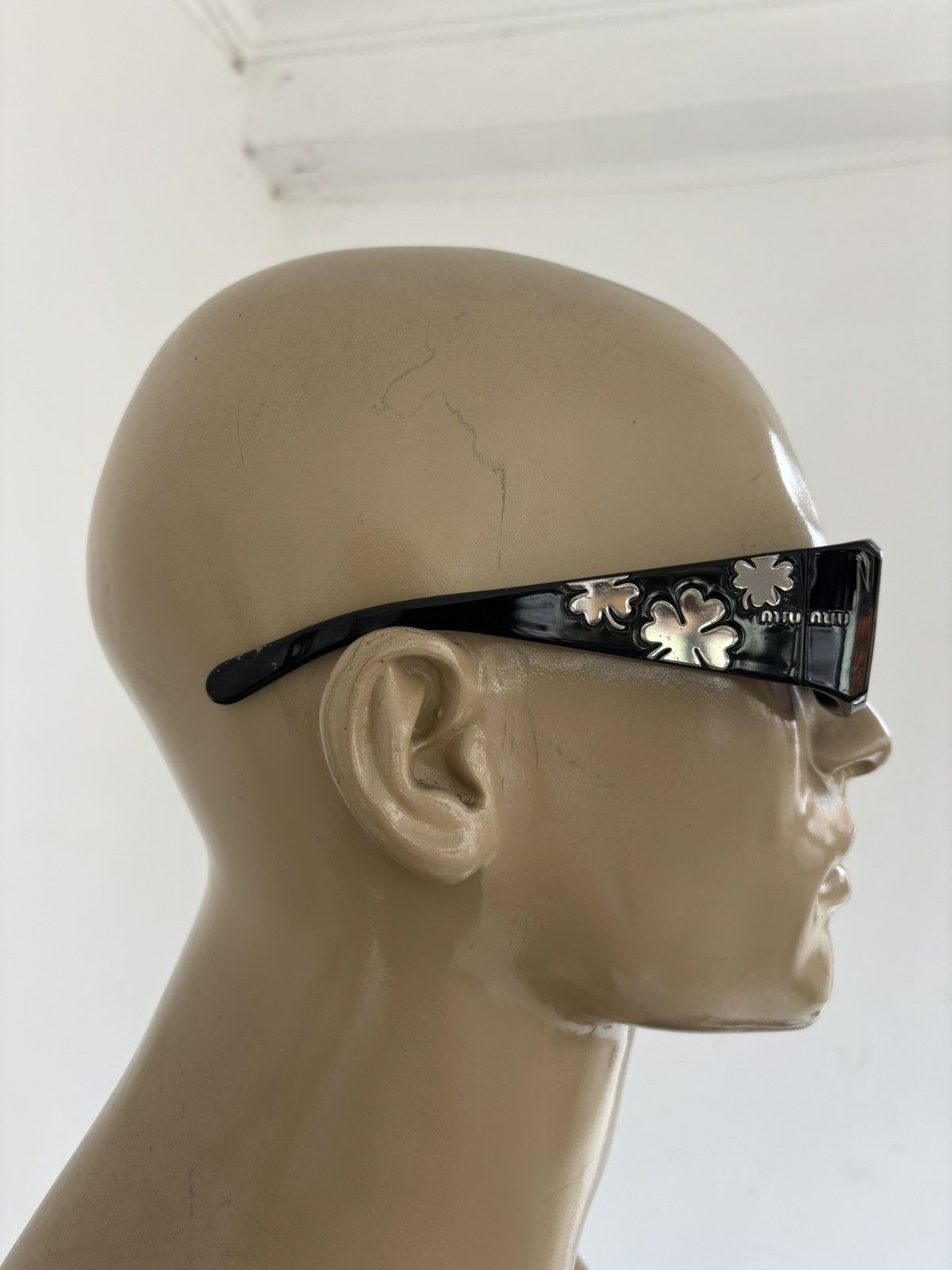 Miu Miu 2000s MIU MIU Sunglasses Size ONE SIZE - 2 Thumbnail