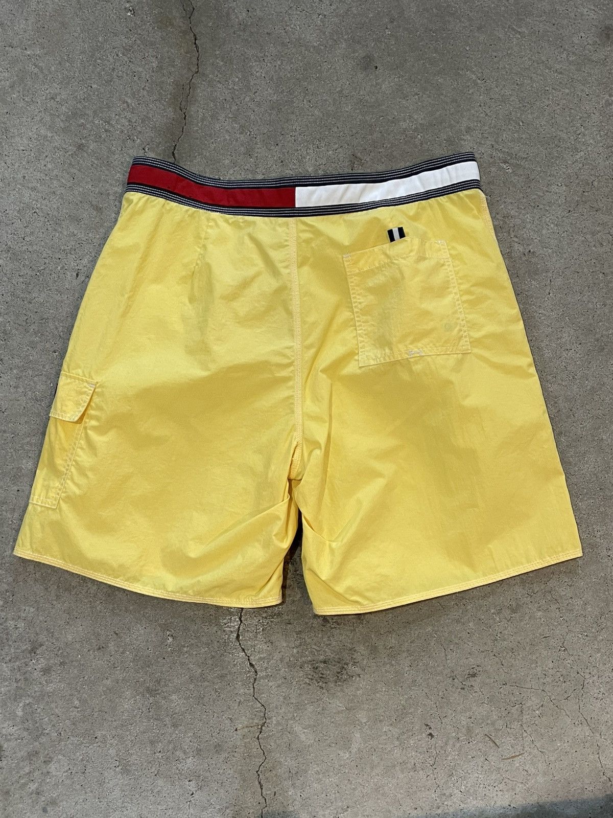 Tommy Hilfiger Early 2000’s Tommy Hilfiger Swim Shorts Size US 34 / EU 50 - 2 Thumbnail