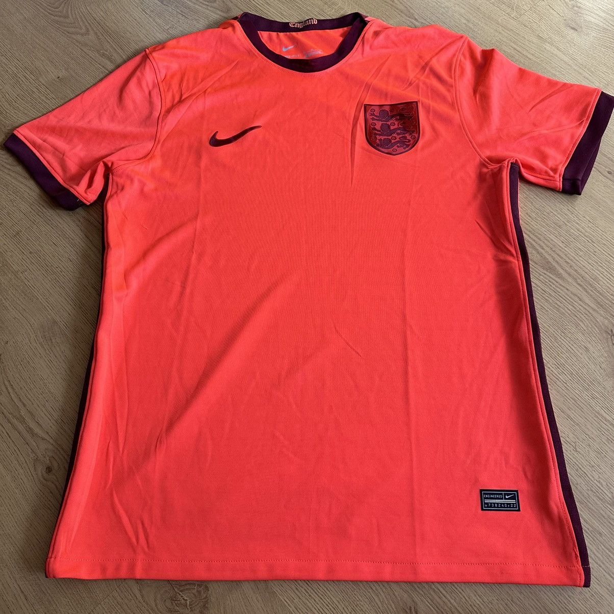 Nike ENGLAND NATIONAL TEAM 2022 FOOTBALL SHIRT JERSEY NIKE Size US XL / EU 56 / 4 - 1 Thumbnail