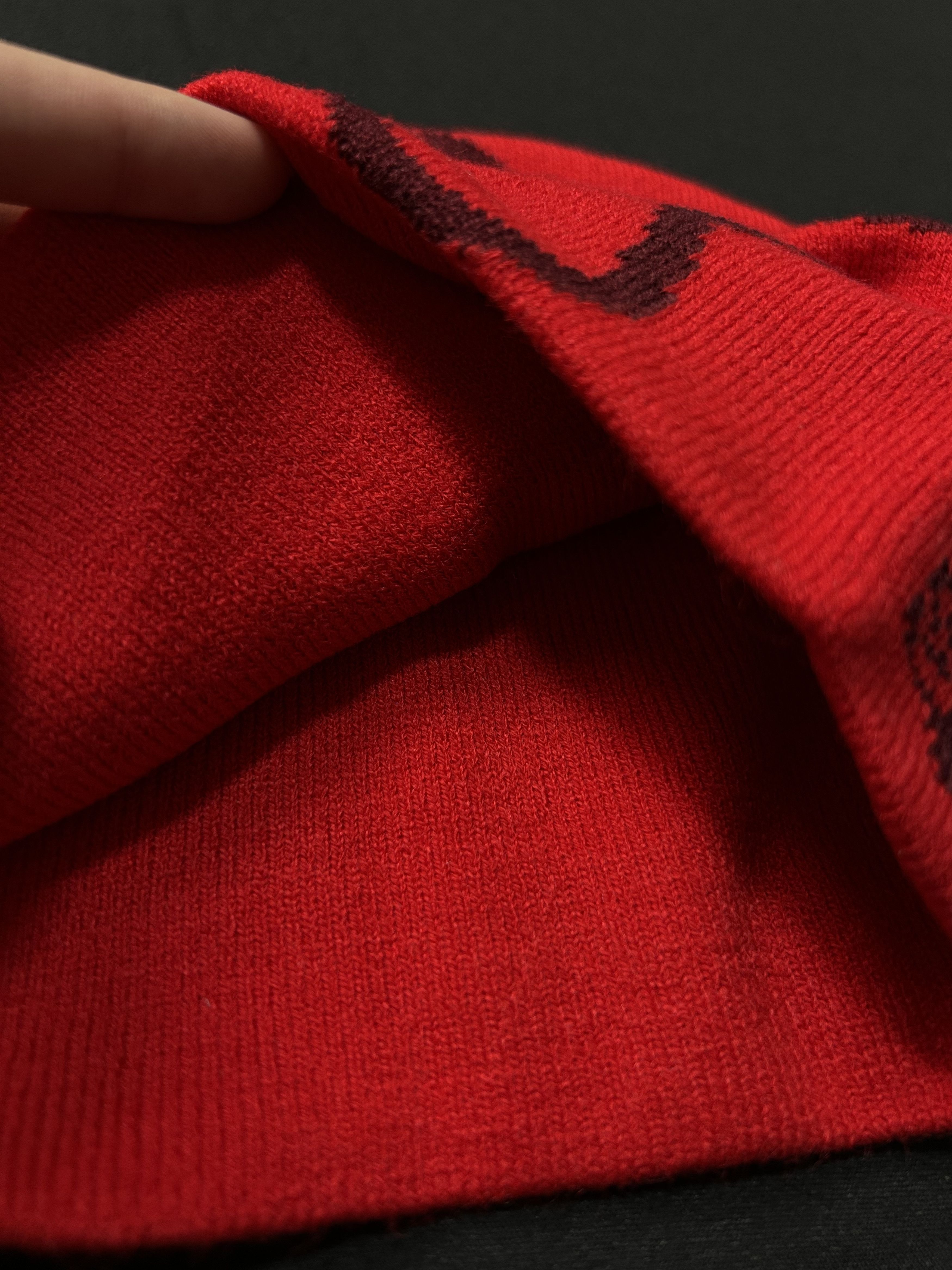 Japanese Brand Rare Star Graphic No Cuff Beanie Skully Hat Red OS Size ONE SIZE - 4 Thumbnail