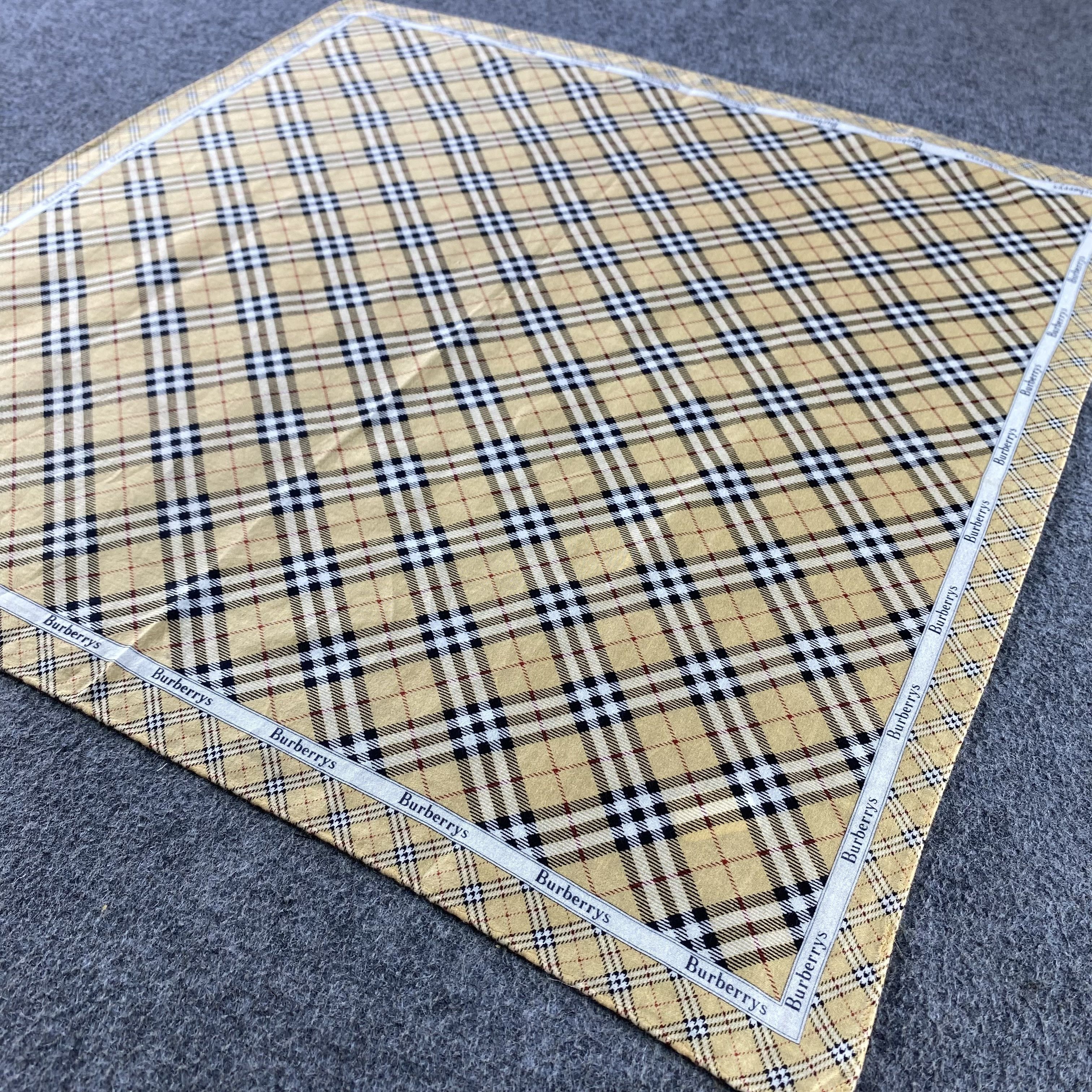Burberry × Vintage Burberry Handkerchief/Neckerchief/Bandana HC657 Size ONE SIZE - 2 Thumbnail