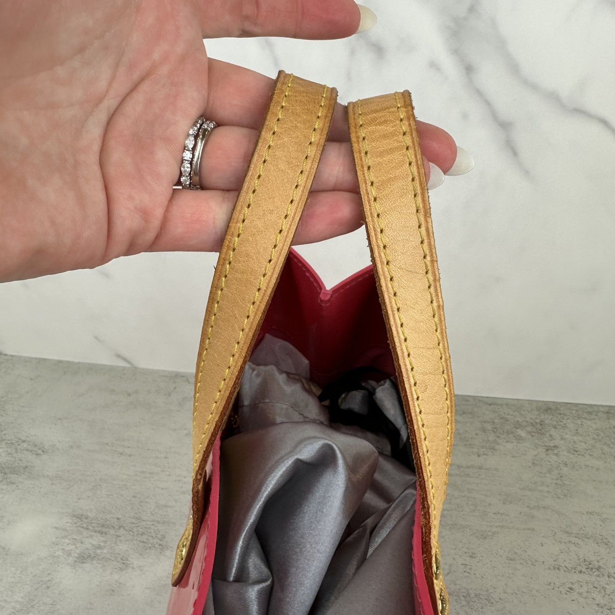 Louis Vuitton Louis Vuitton Pink Vernis Reade PM Size ONE SIZE - 7 Thumbnail