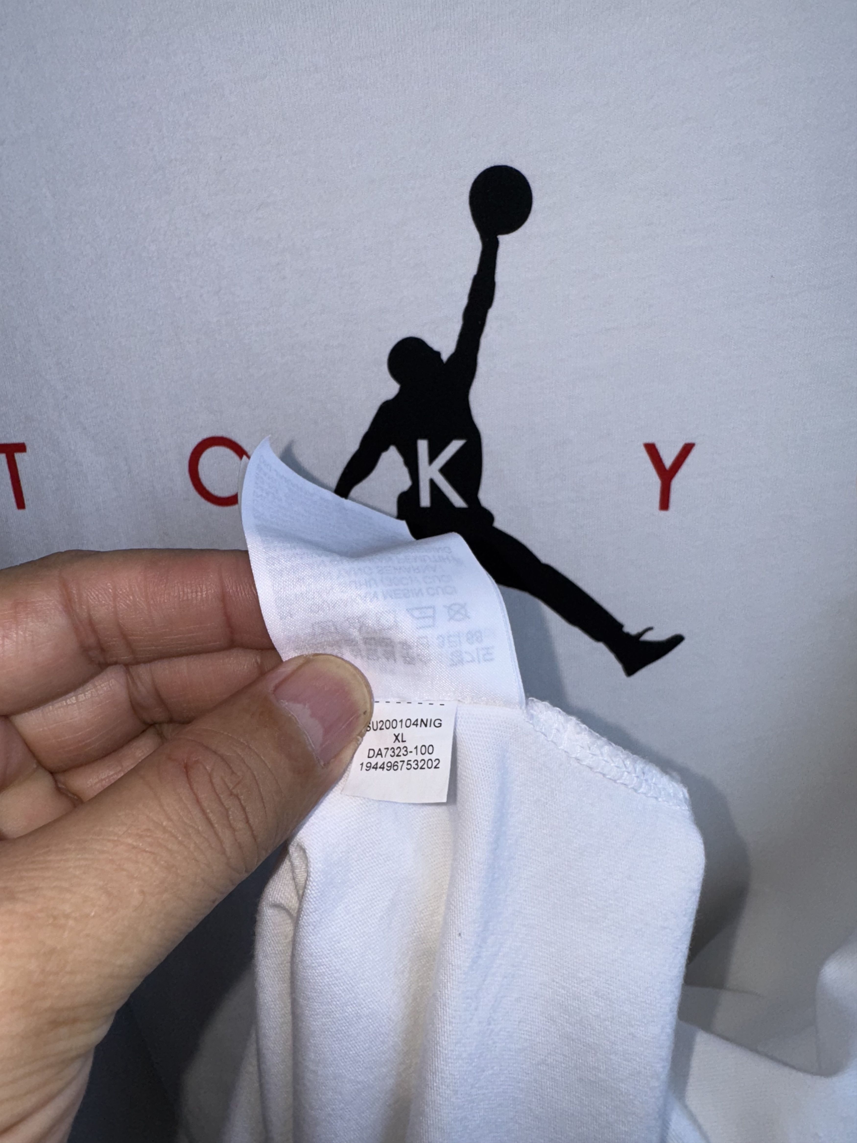 Jordan Brand × Nike Air Jordan Tokyo Nike Shirt Size US L / EU 52-54 / 3 - 6 Thumbnail