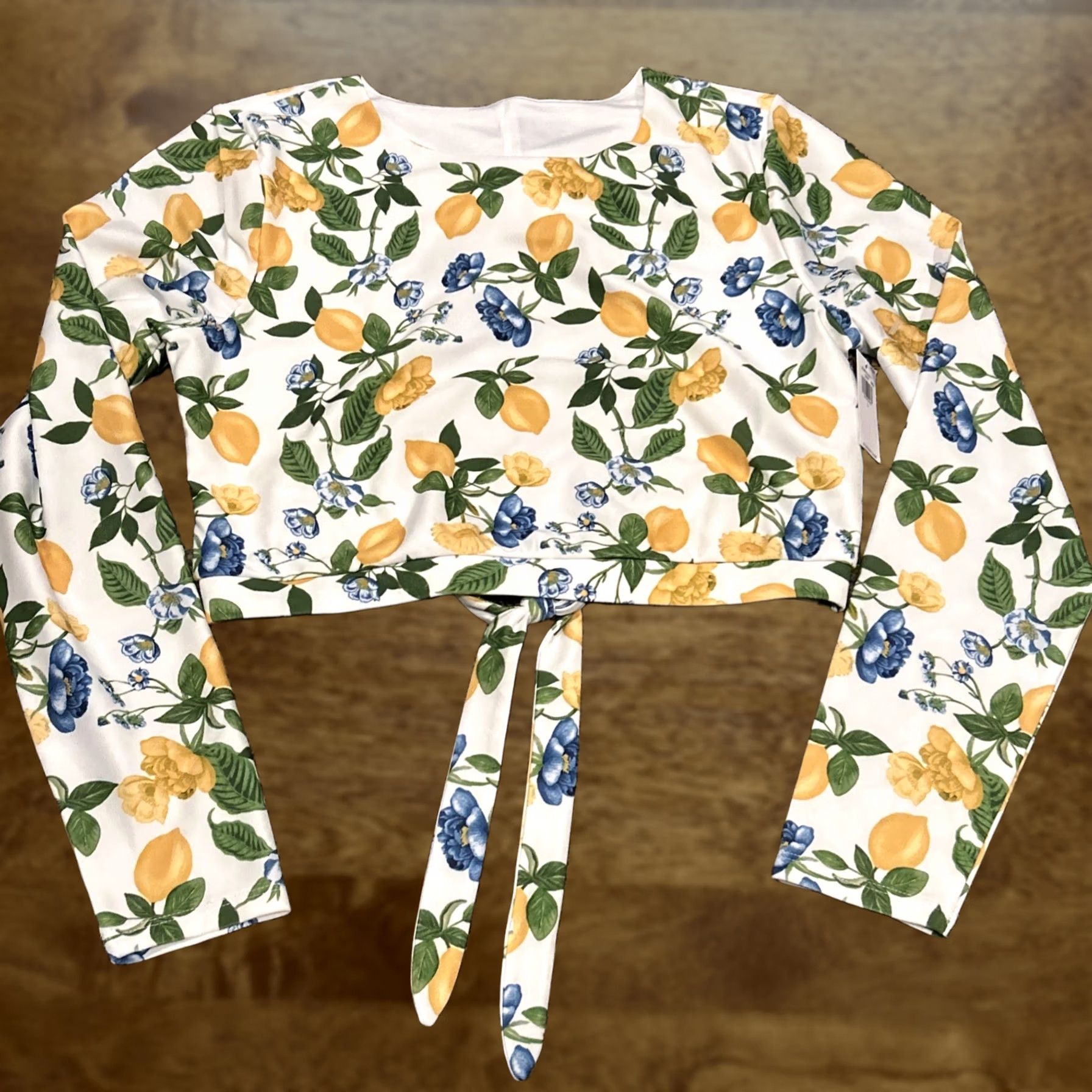 Old Navy Old Navy Blouse Shirt Cropped Long Sleeve Polyester Blend Stretch NWT Womens L Multicolor Floral - Adult Women Size L / US 10 / IT 46 - 1 Thumbnail