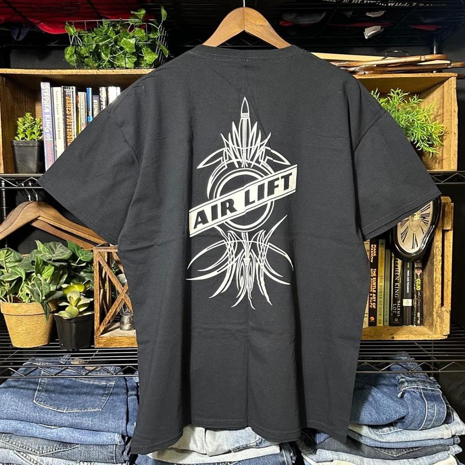 Fruit Of The Loom Air Lift Black Car Show Skater Style Tee Mens XL Shirt Size US XL / EU 56 / 4 - 1 Thumbnail