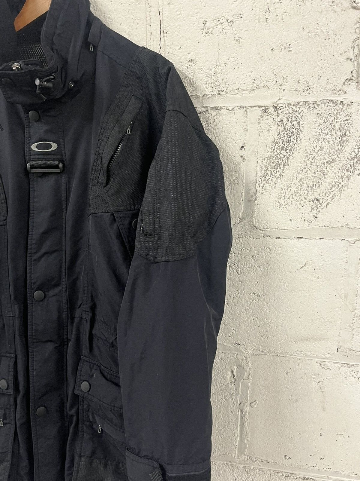 Oakley Oakley software rare 90s gorpcore utility jacket hype Size US L / EU 52-54 / 3 - 6 Thumbnail