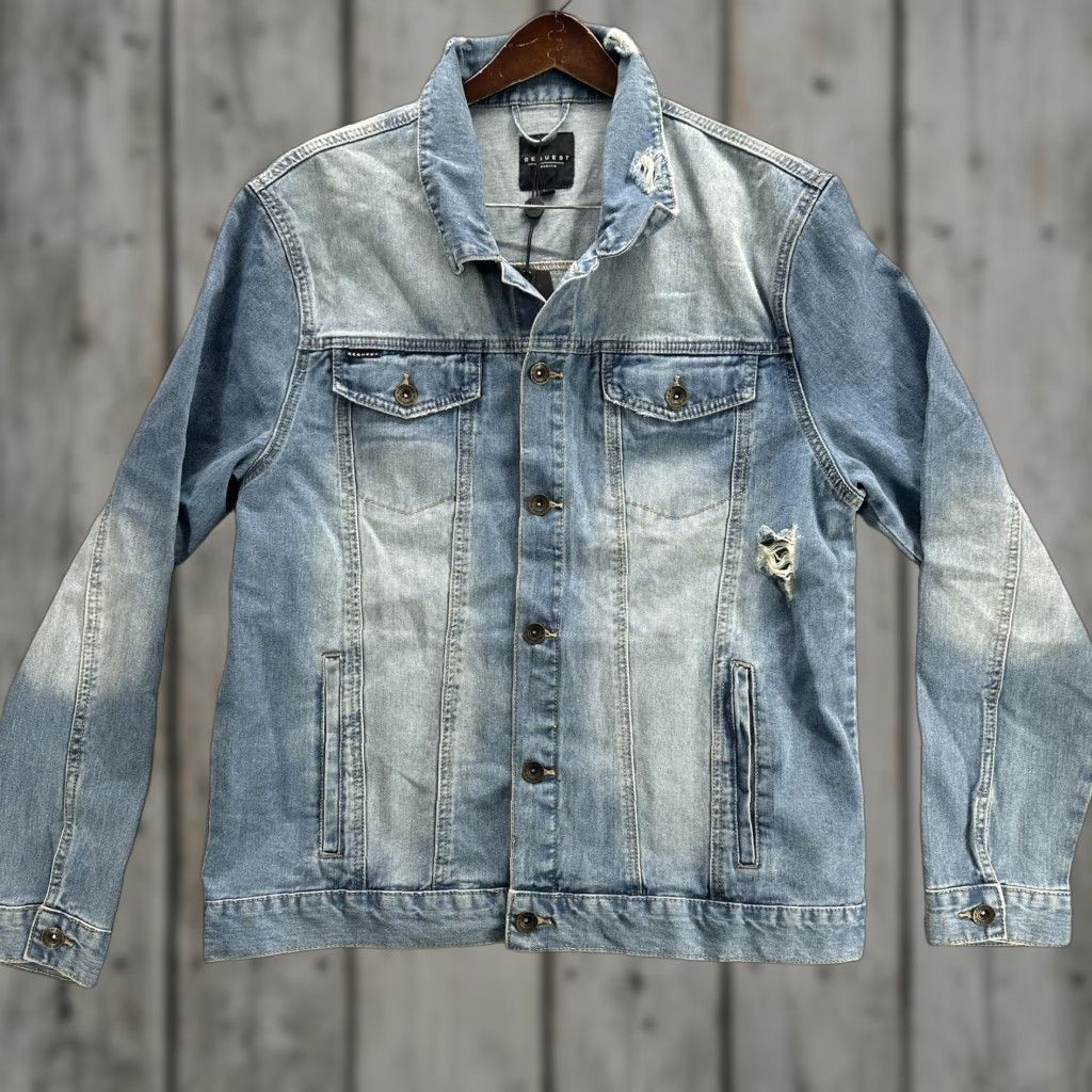 VINTAGE Request Mens Denim Jacket XL Blue Distressed TruckeR Coat