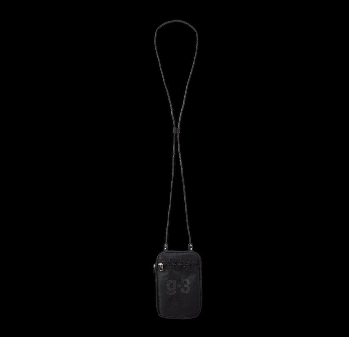 GV GALLERY RASPBERRY HILLS G-3 SLING POUCH