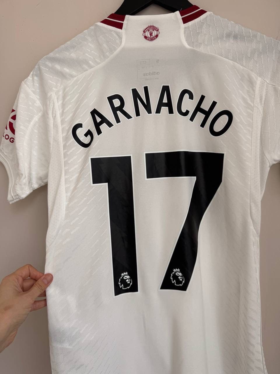 Adidas Adidas Manchester United football shirt Jersey #17 Garnacho Size US S / EU 44-46 / 1 - 10 Thumbnail