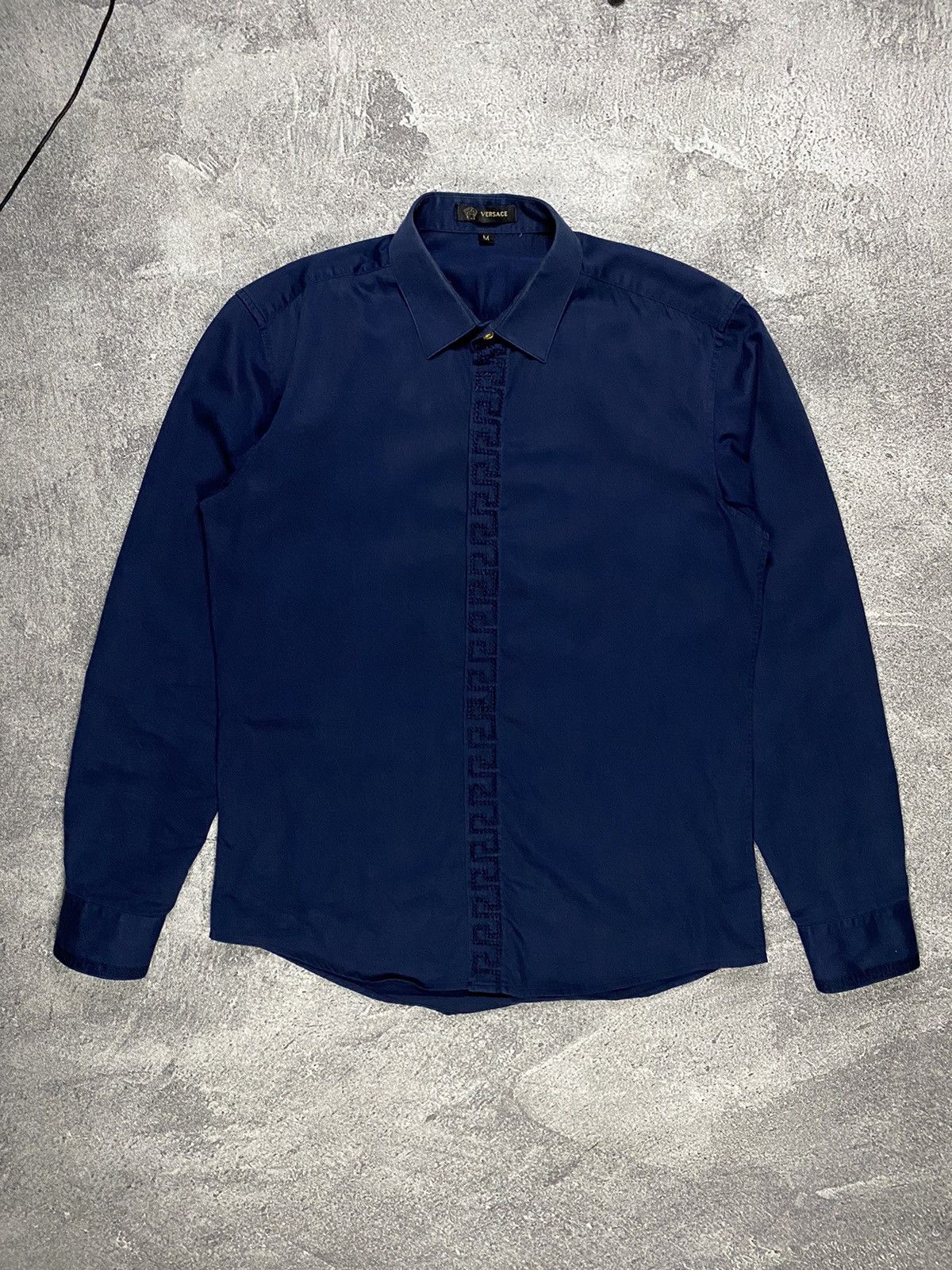 Versace Vintage Versace logo embroidery button up Size US M / EU 48-50 / 2 - 1 Thumbnail