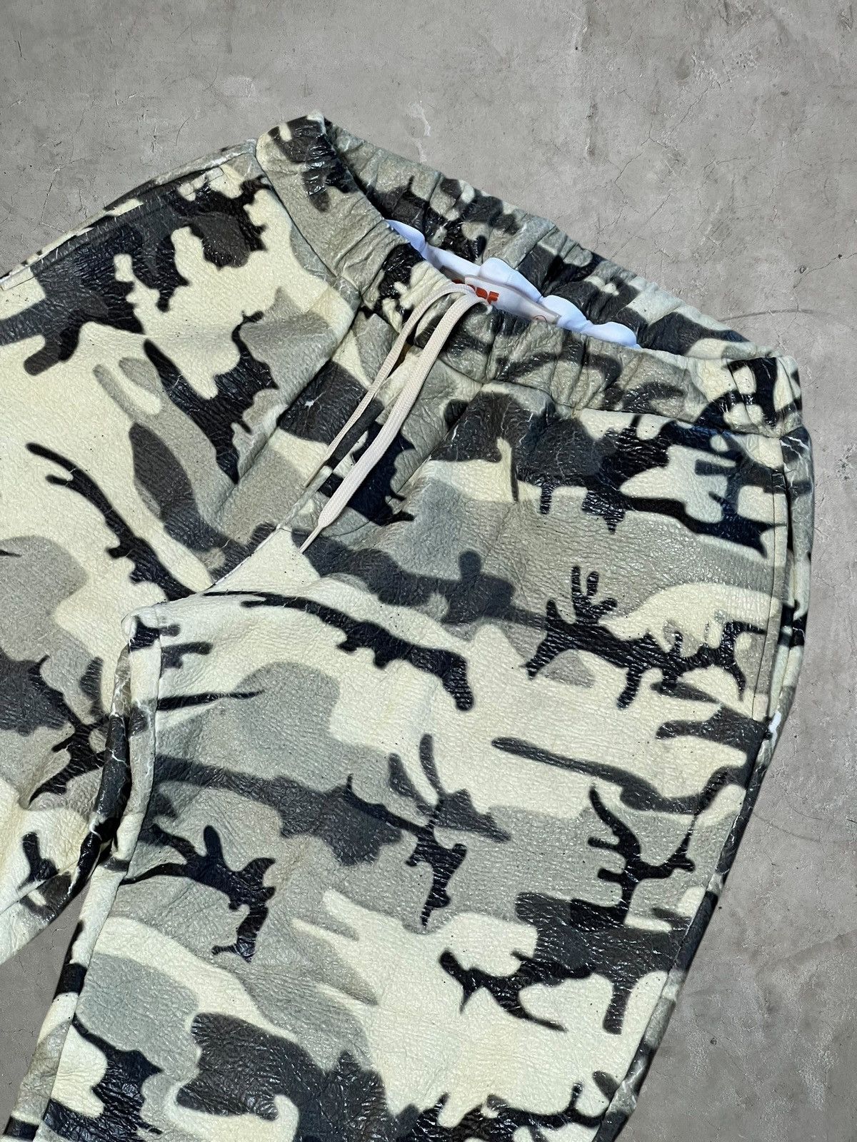PDF PDF Camo Puffer Pants Size US 34 / EU 50 - 6 Thumbnail
