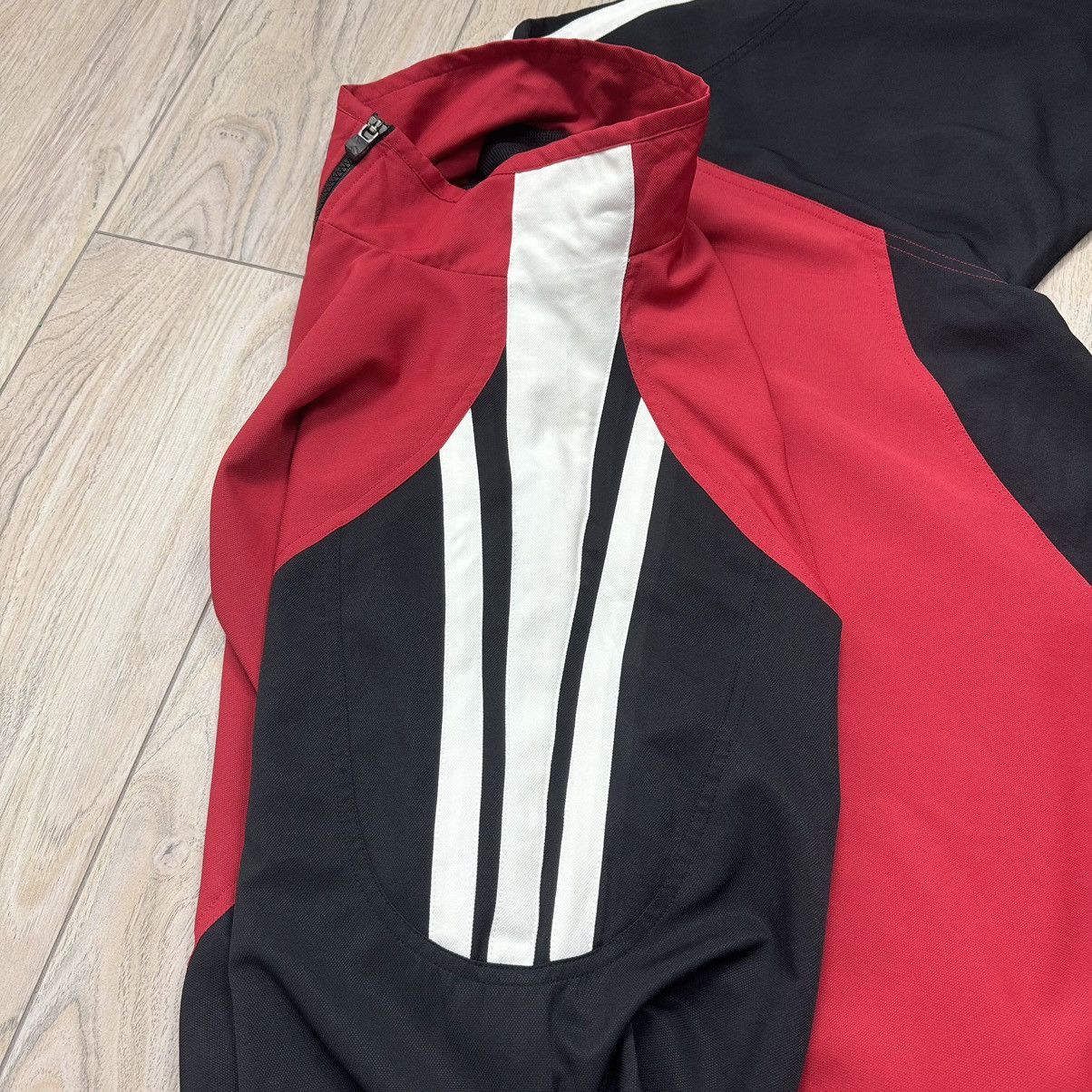 Adidas Vintage Y2K Adidas Sports 3 Stripes Track Jacket Red/Black Size US L / EU 52-54 / 3 - 9 Thumbnail