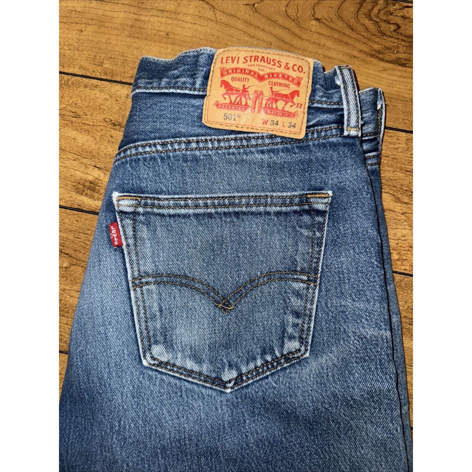 Levi's × Vintage Vintage 90s 501 Denim Jeans Button Fly 32x31 Measured Size US 32 / EU 48 - 2 Thumbnail