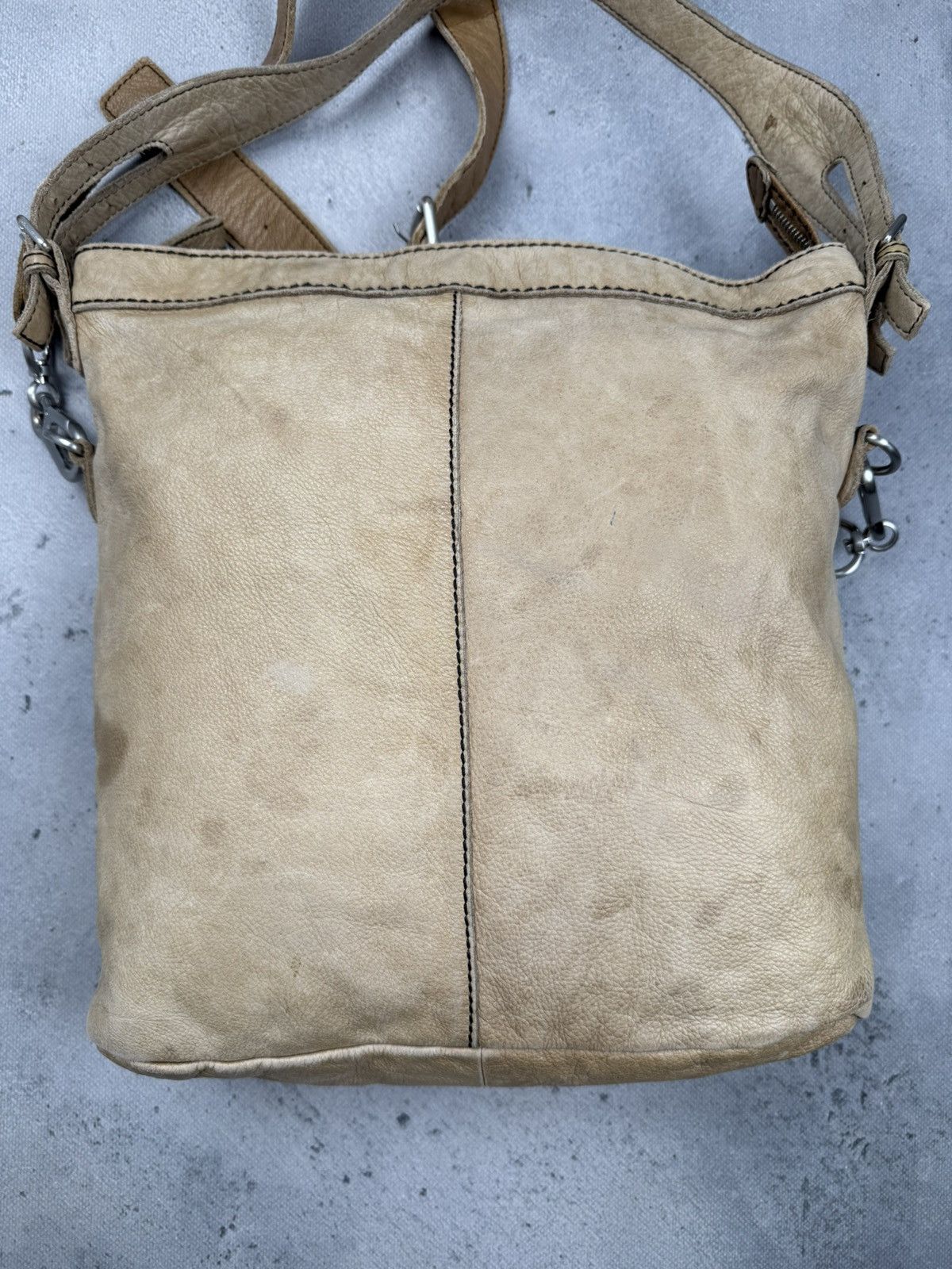 LIEBESKIND BERLIN Liebeskind Berlin Tan Leather Slouchy Crossbody Shoulder Bag Size ONE SIZE - 3 Thumbnail