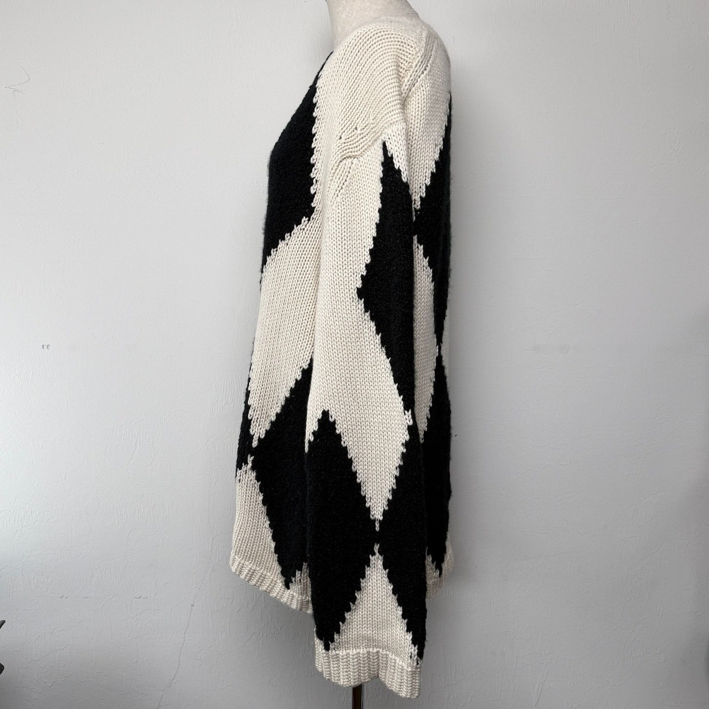 KHAITE Khaite Valerie Argyle Cashmere Sweater Deep V-Neck Oversized Size M / US 6-8 / IT 42-44 - 4 Thumbnail