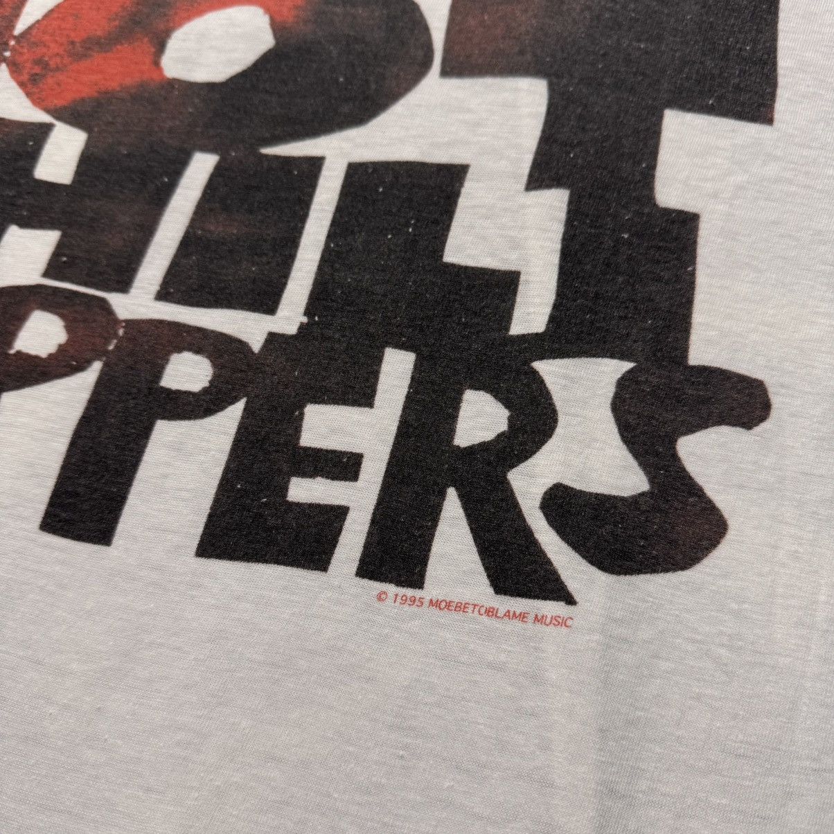 Band Tees 90's Red Hot Chili Peppers Tour Tee Size US XL / EU 56 / 4 - 4 Thumbnail