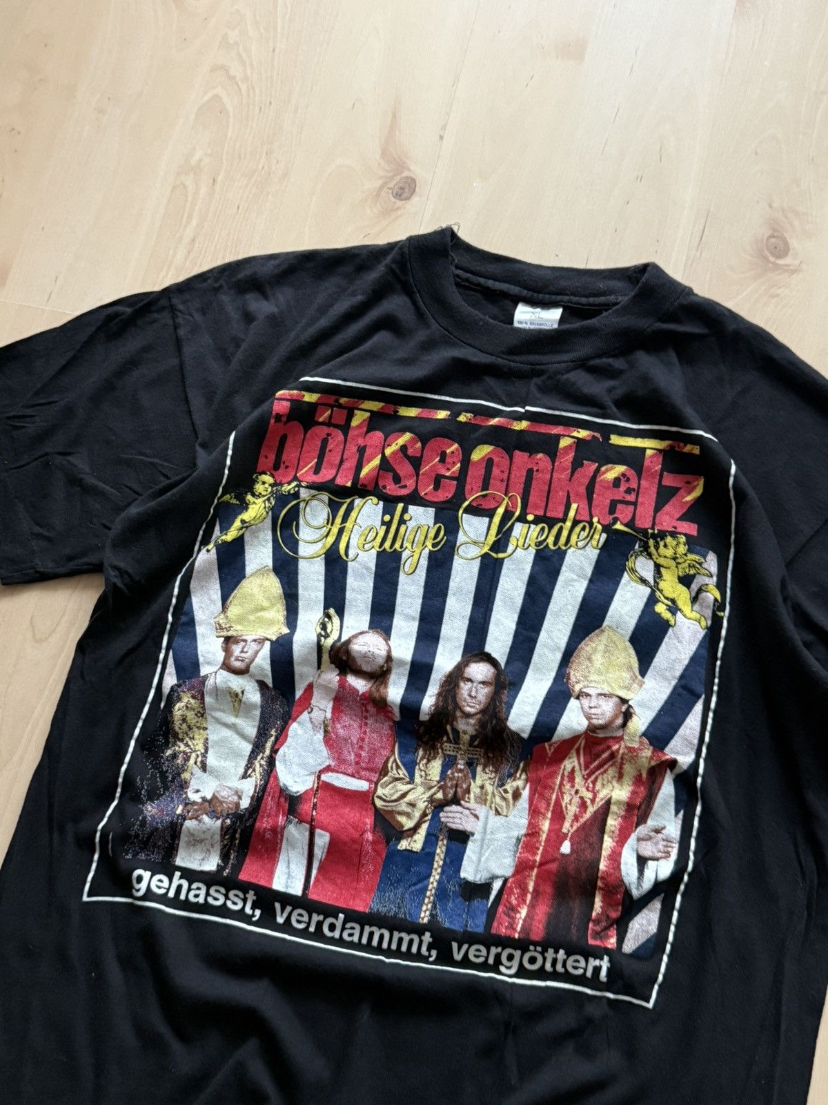 Vintage Vintage Böhse Onkelz – Heilige Lieder tour reprint tshirt Size US XL / EU 56 / 4 - 2 Thumbnail