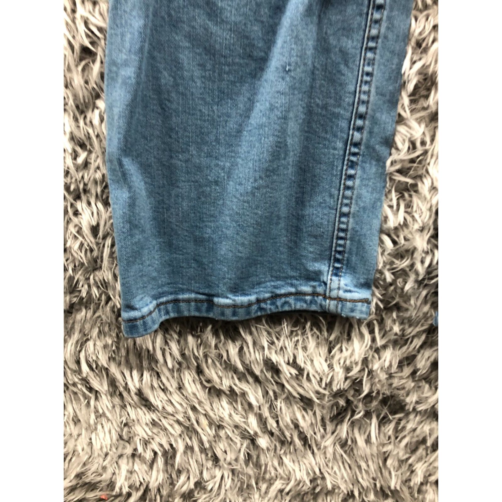 Wrangler Wrangler Jeans Mens 36x32 Straight Leg Mid Rise Medium Wash Blue Denim 5-Pocket Cotton Blend Belt Loops Regular Fit Jeans Size US 36 / EU 52 - 7 Thumbnail