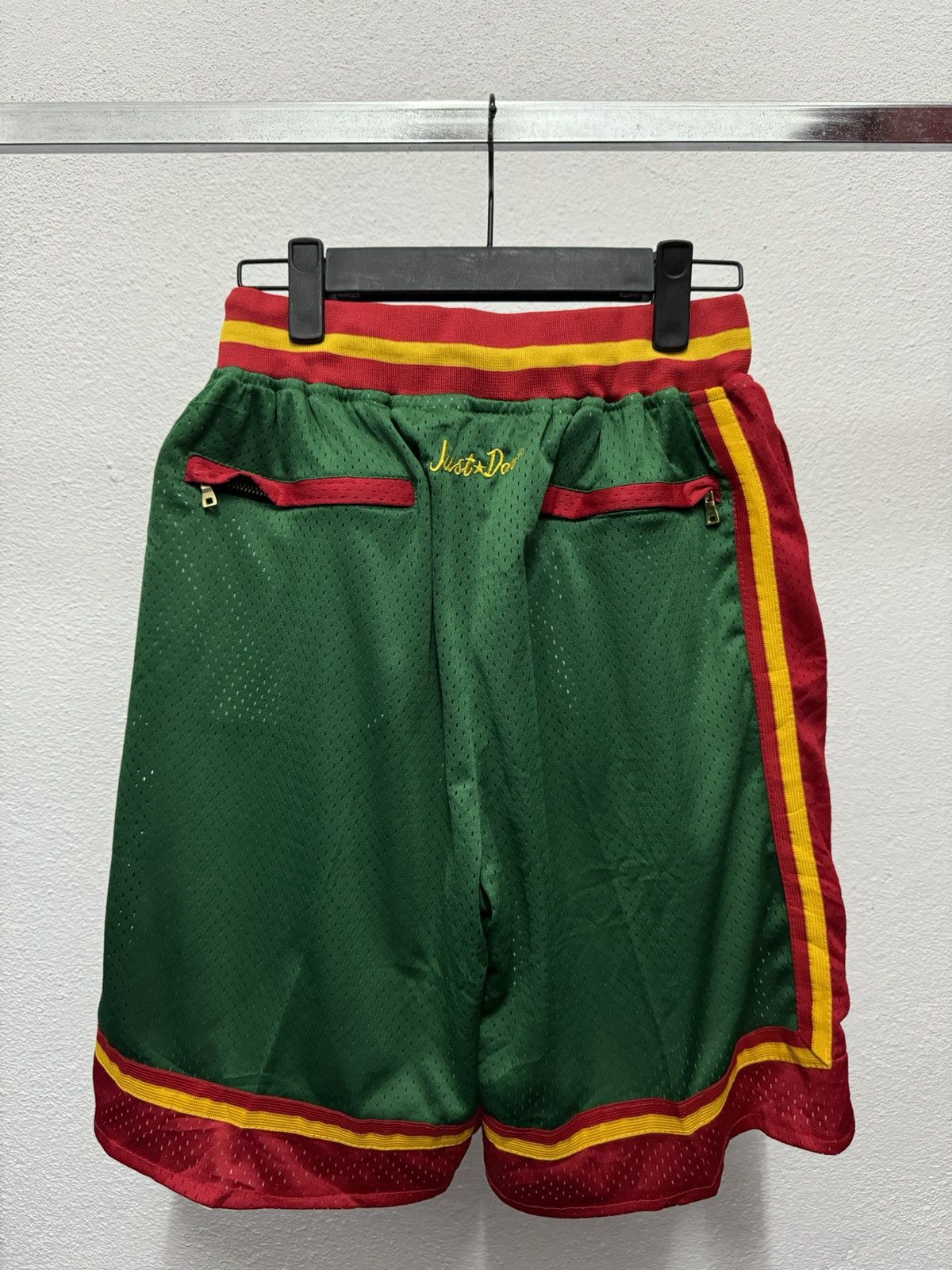 Just Don × Mitchell & Ness Just Don x Mitchell & Ness Seattle Super Sonic Shorts Size US 36 / EU 52 - 5 Thumbnail