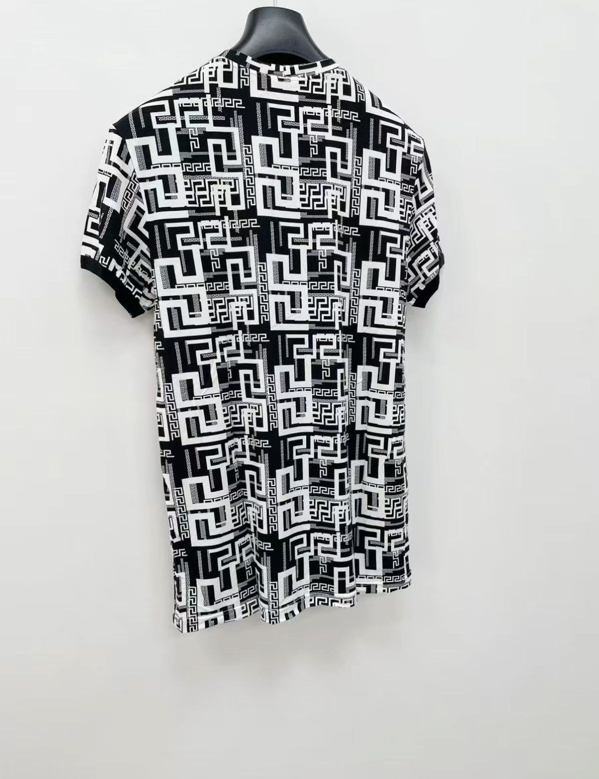 Versace VERSACE High Stretch Short Sleeve T-shirt J30 Size US M / EU 48-50 / 2 - 6 Thumbnail