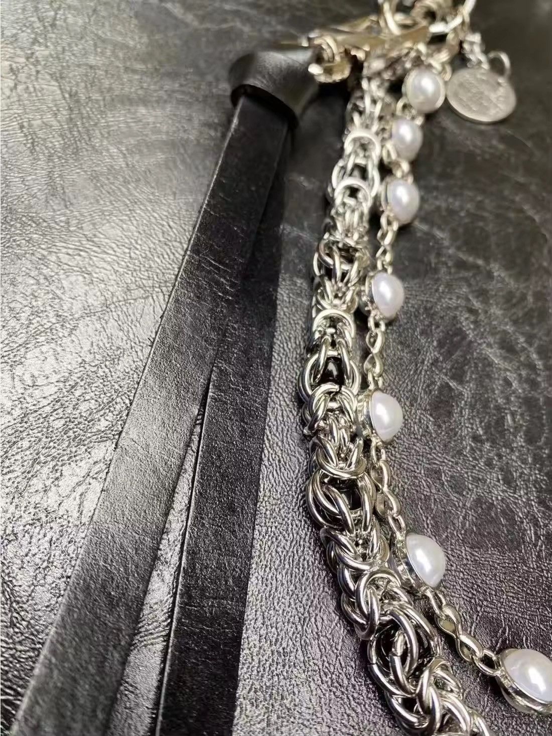 Jewelry silver and pearl wallet chain Size ONE SIZE - 3 Thumbnail