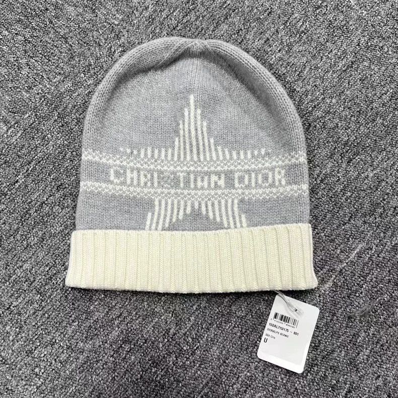 Dior Dior The latest gray letter pattern simple trendy velvet ha Size ONE SIZE - 1 Thumbnail