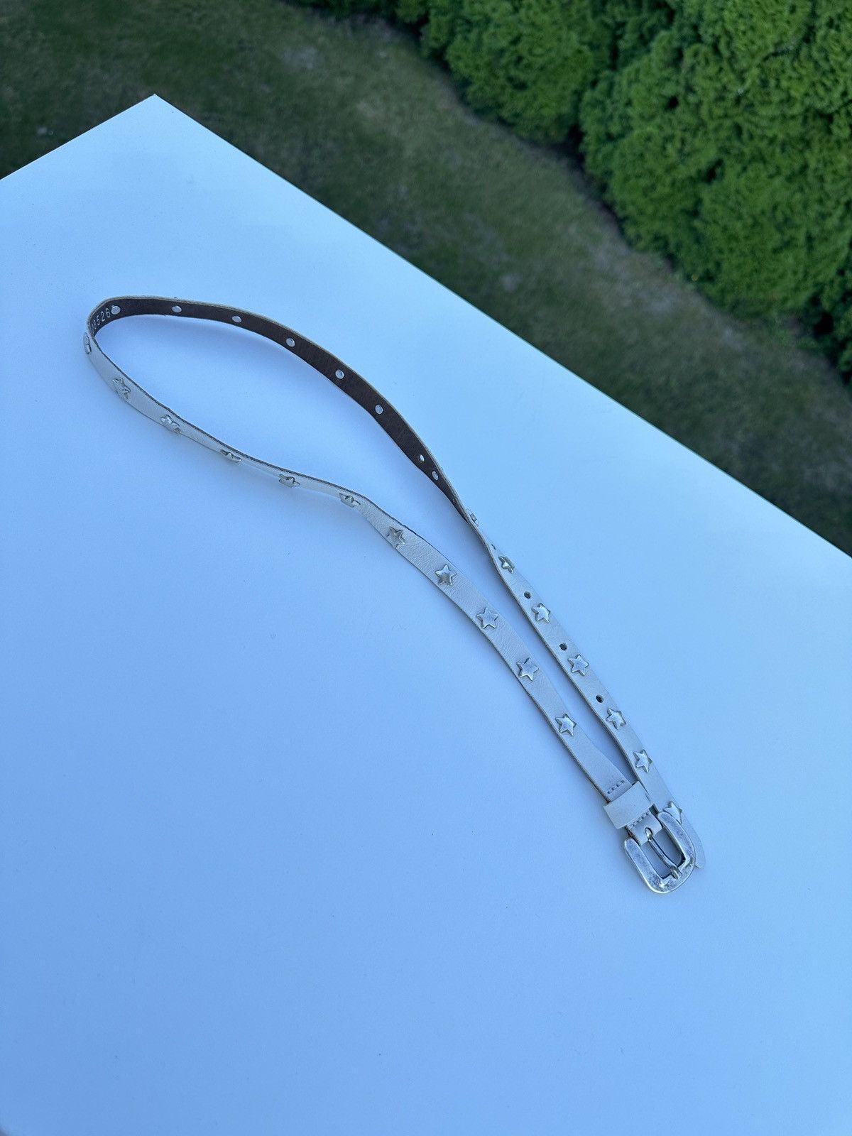 Vintage Vintage white leather belt with silver stars Size ONE SIZE - 5 Thumbnail