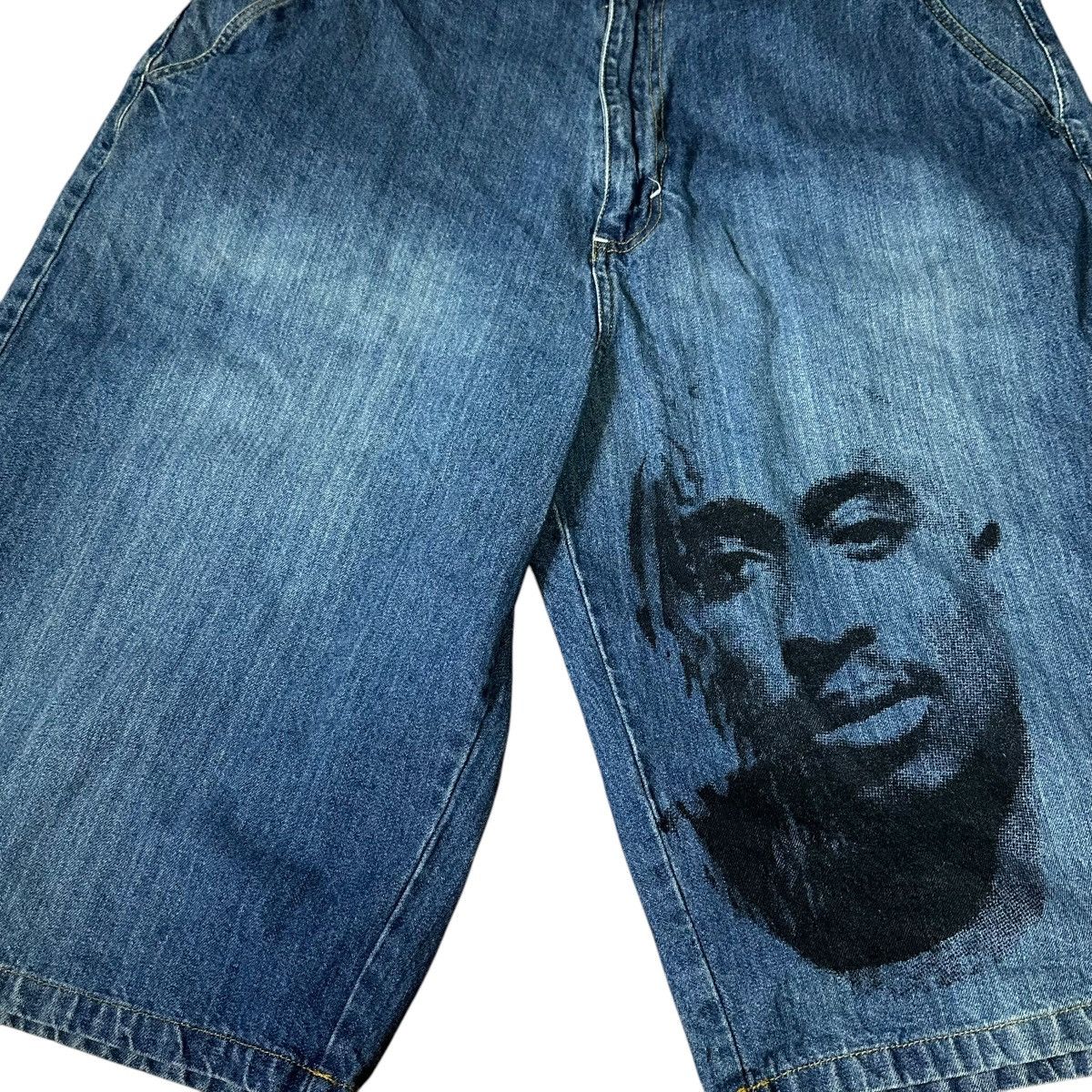 Makaveli × Vintage Vintage Makaveli Tupac Shakur Hip Hop Jeans Shorts 40 Y2K Size US 40 / EU 56 - 3 Thumbnail
