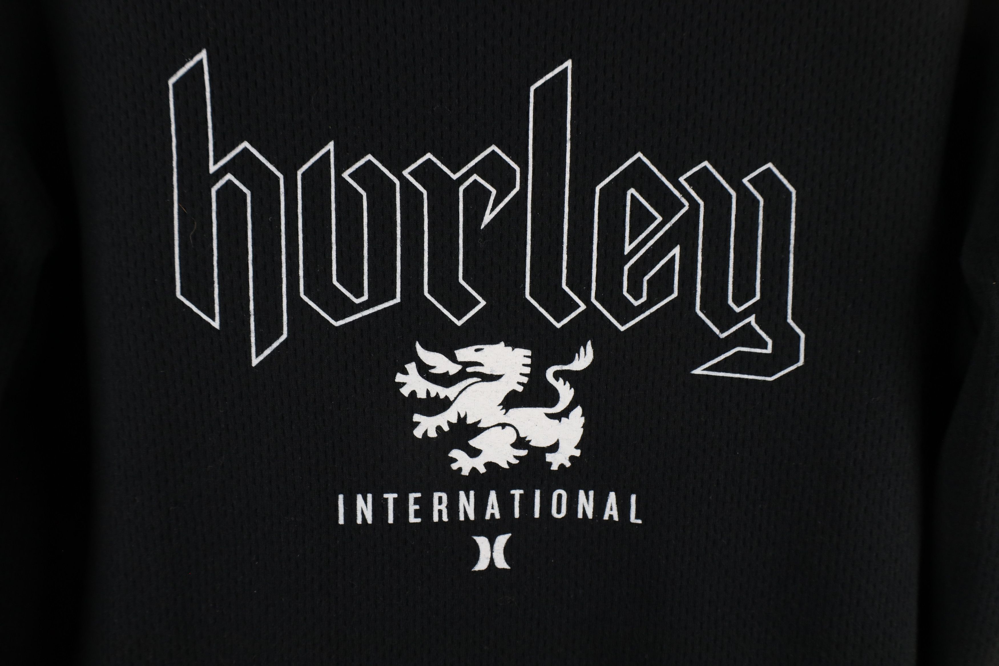 Hurley × Vintage Vintage Hurley International Surfing Waffle Knit T-Shirt Size US M / EU 48-50 / 2 - 4 Thumbnail