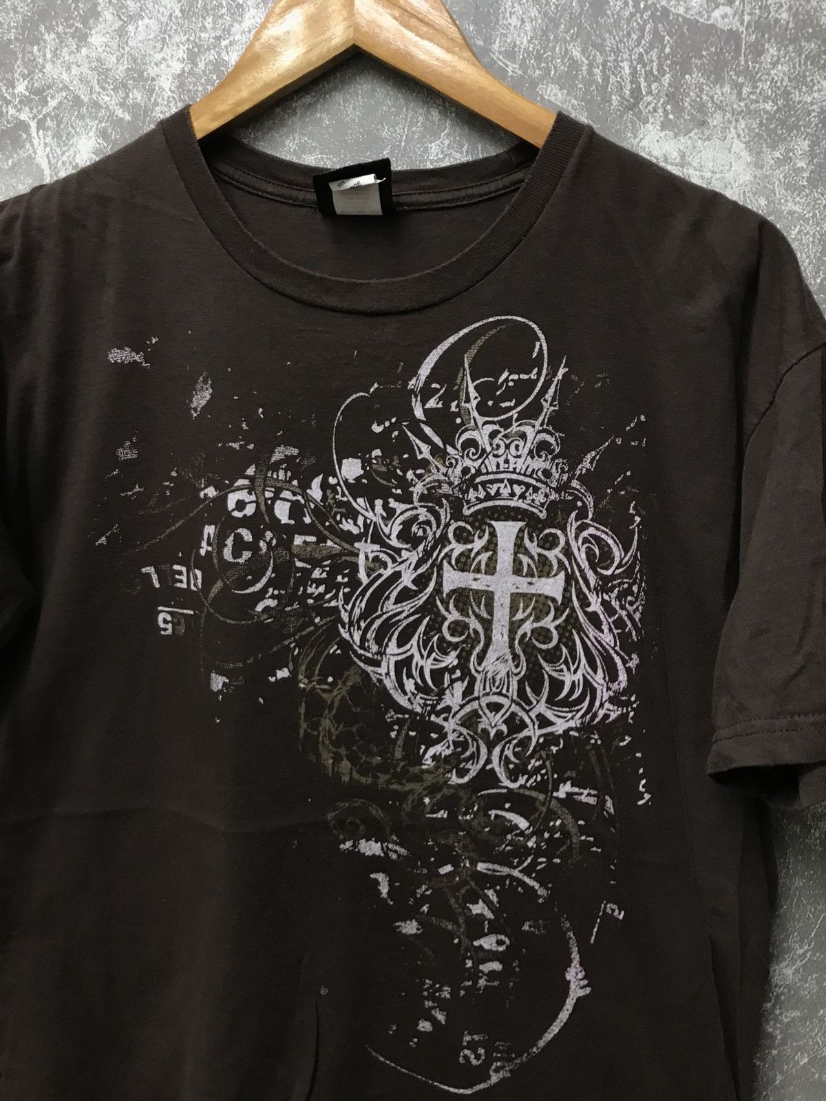Point Zero Point Zero Affliction Cross Crown Y2K Graphic Tee Size US L / EU 52-54 / 3 - 3 Thumbnail
