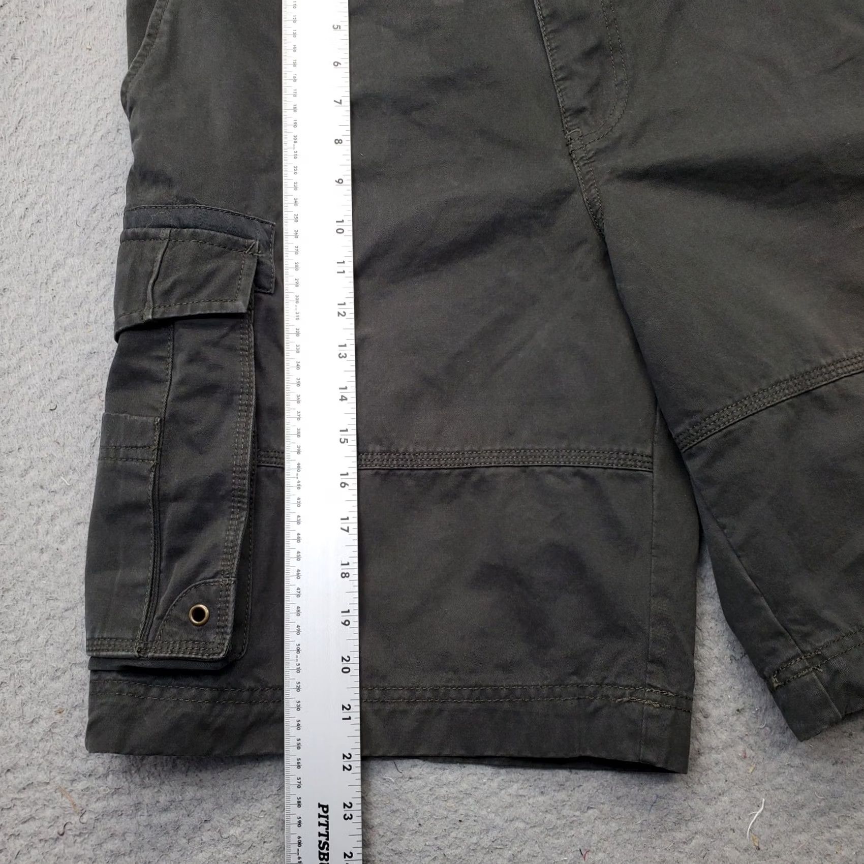 Eddie Bauer Eddie Bauer Cargo Shorts Mens 35 Green Flat Front Hiking Utility Pocket Outdoor Casual Size US 35 - 4 Thumbnail