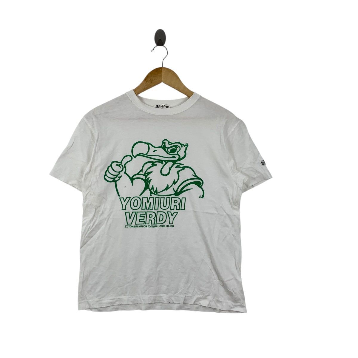 Vintage Vintage YOMIURI TOKYO VERDY Captain Tsubasa Football Tee Size US S / EU 44-46 / 1 - 3 Thumbnail