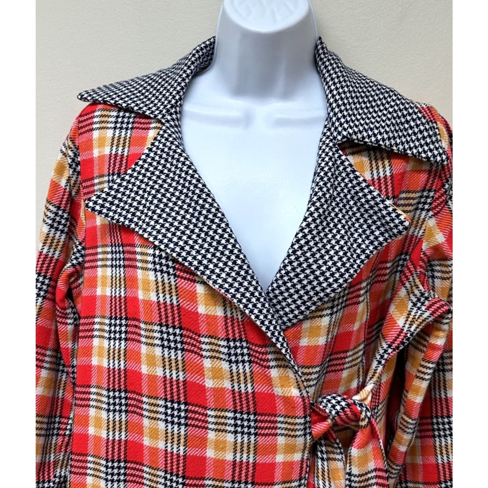 Sears VINTAGE Sears Loungees Retro Herringbone Dagger Collar Wrap House Coat Robe M/L Size ONE SIZE - 5 Thumbnail