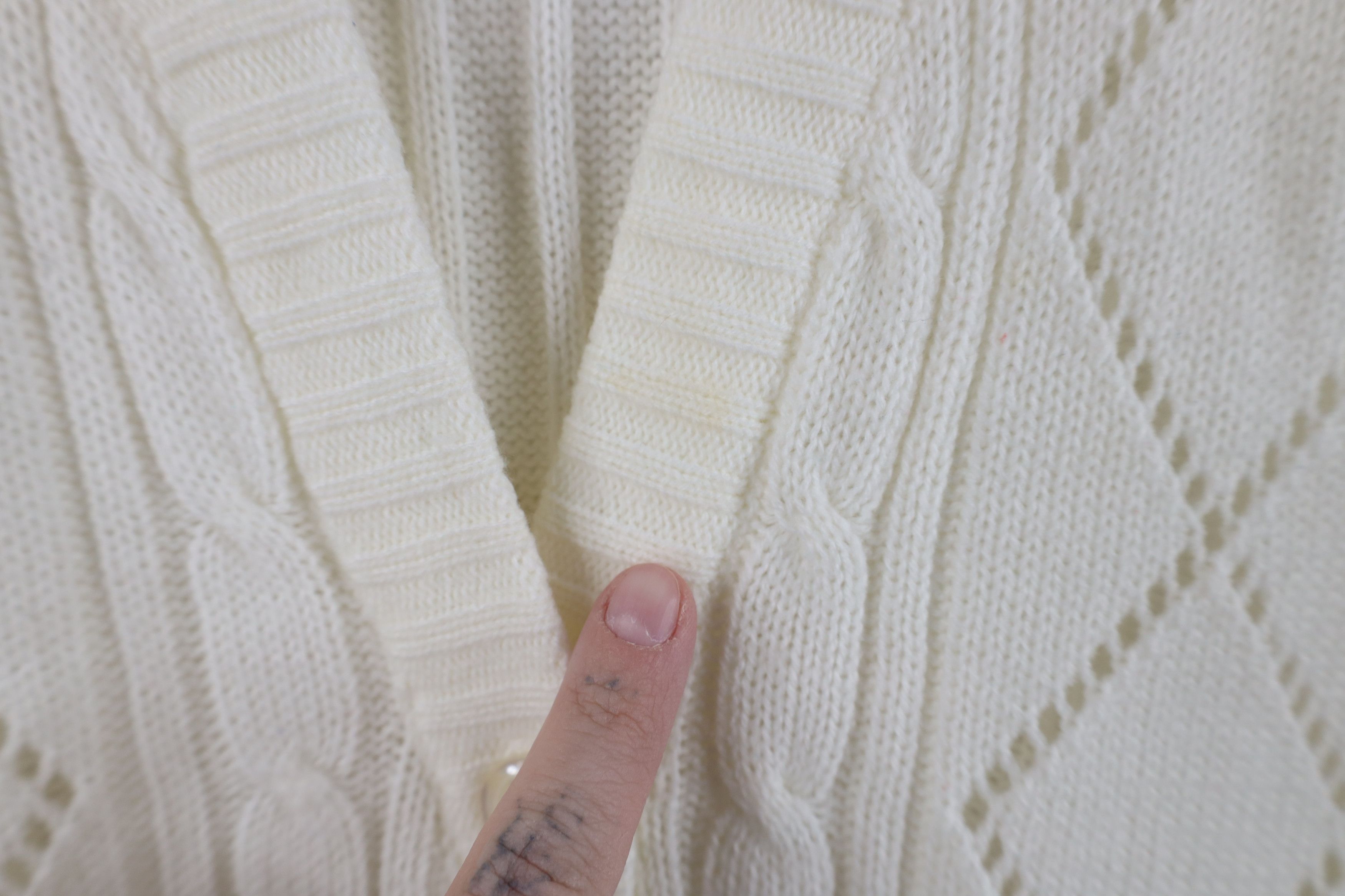 Vintage Vintage 70s Streetwear Cable Knit Cardigan Sweater Vest Size L / US 10 / IT 46 - 7 Thumbnail