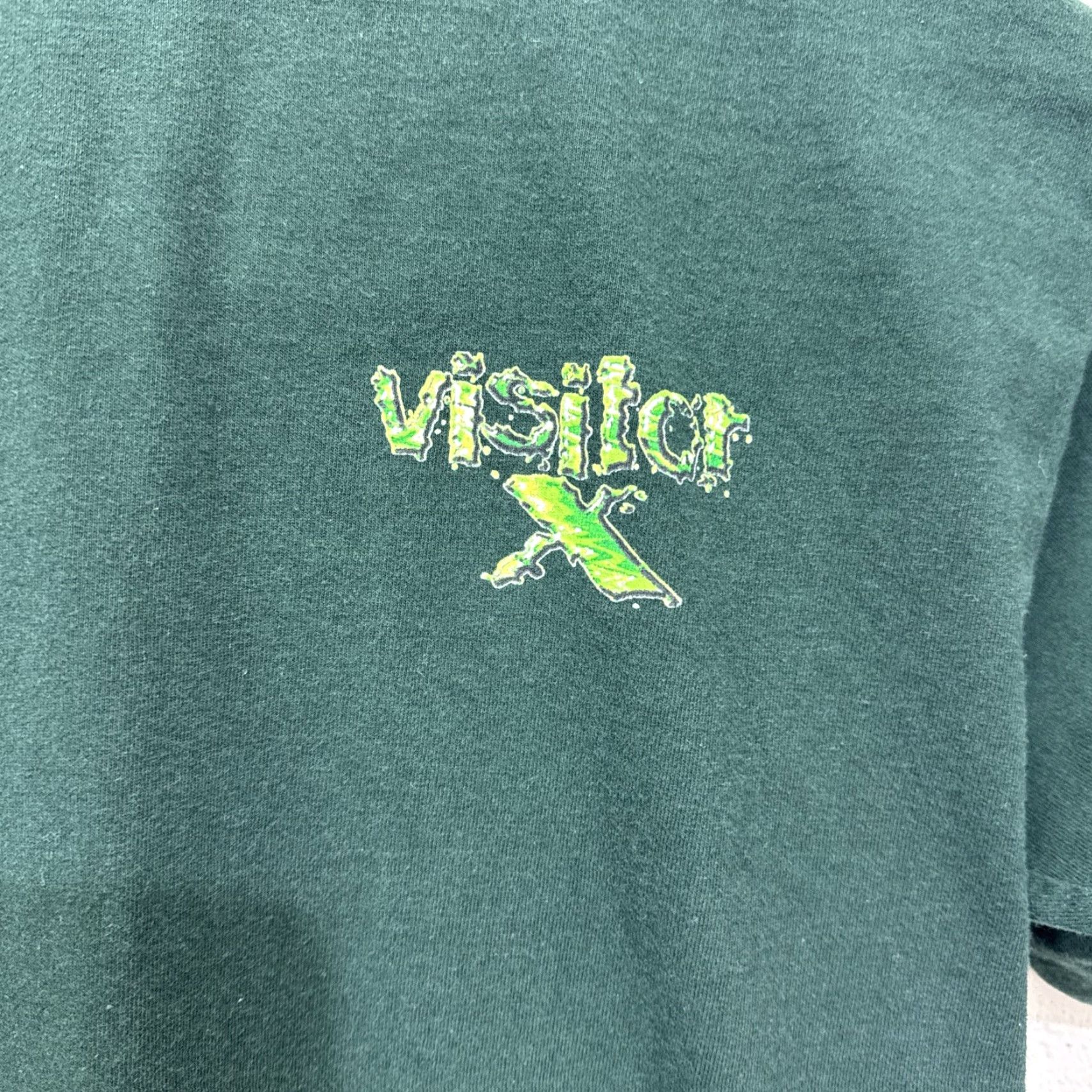 Vintage VINTAGE Murina 90s Alien T-Shirt Men Large Green Graphic Short Sleeve Retro Size US L / EU 52-54 / 3 - 7 Thumbnail