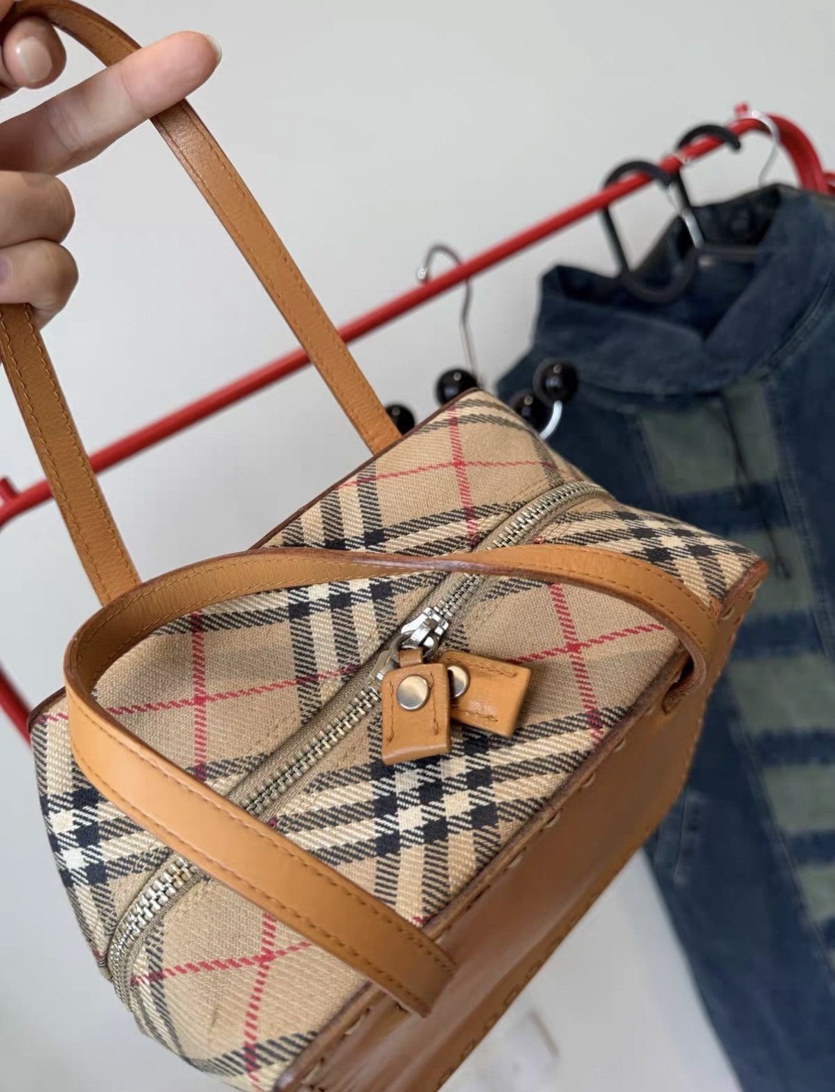 Burberry Burberrys Vintage Canvas & Leather Box Handbag J36 Size ONE SIZE - 7 Thumbnail