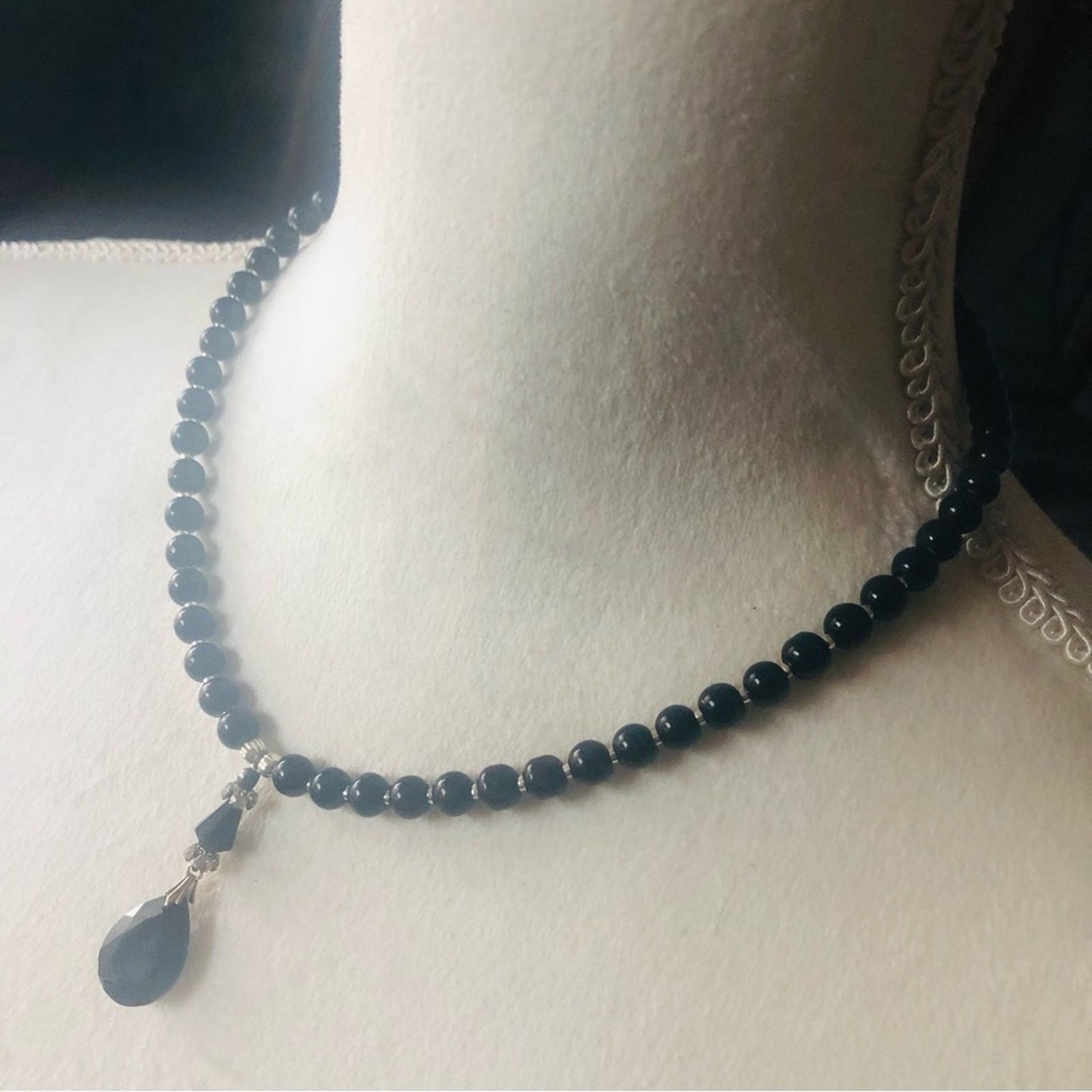 Handmade Handcrafted repurpose black crystal pendant Pearl necklac Size ONE SIZE - 4 Thumbnail