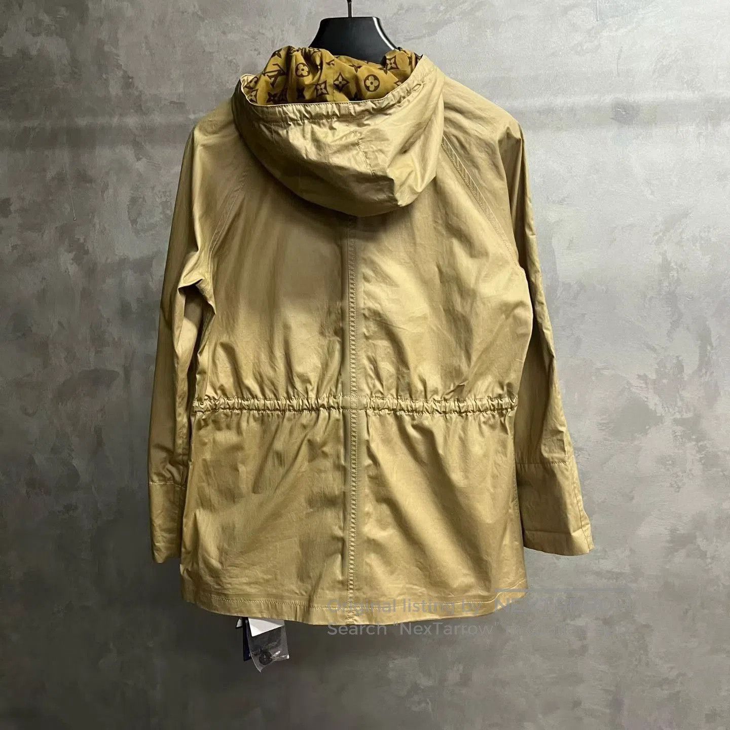 Louis Vuitton Louis Vuitton 2024 Beige Logo Hooded Parka. Size XXS / US 00 / IT 34 - 2 Thumbnail