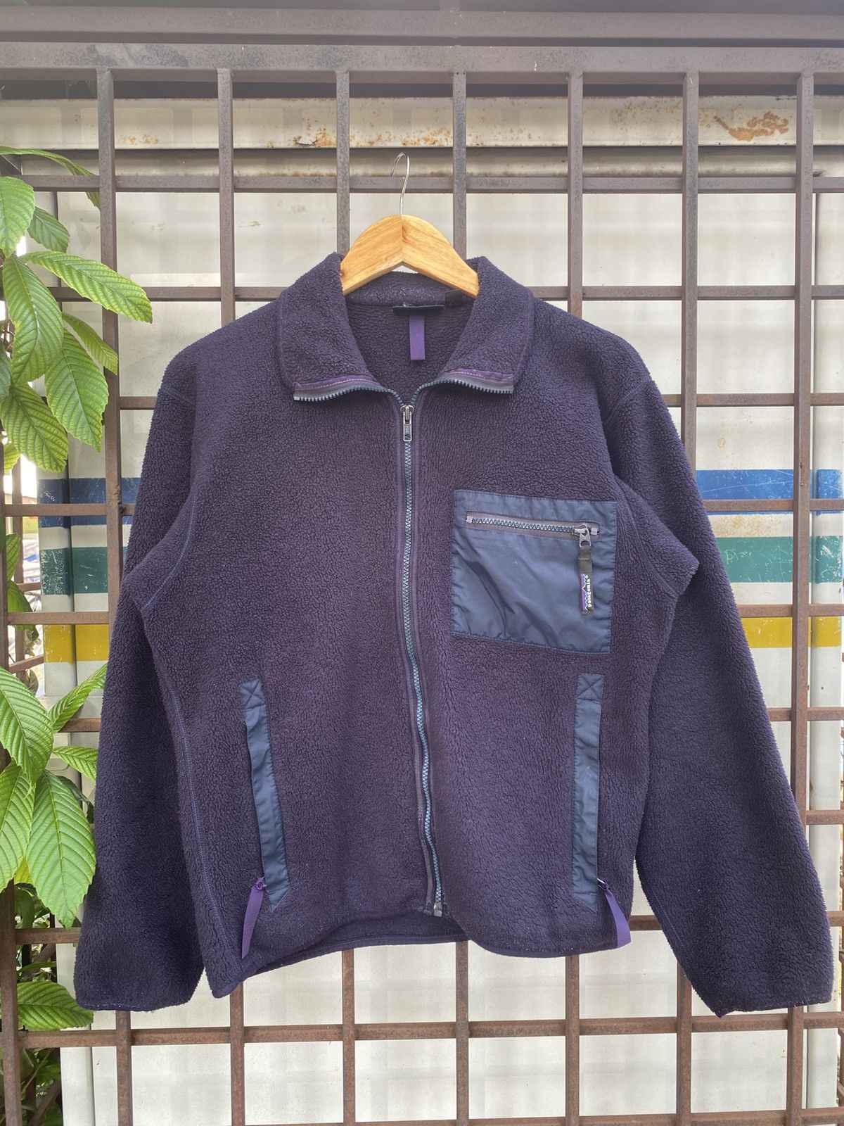 Patagonia Vintage Patagonia Chest Pocket Deep Pile Purple Fleece USA Size US S / EU 44-46 / 1 - 1 Thumbnail